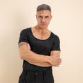 T-shirt effetto seta scollo a barca slim fit - Nero