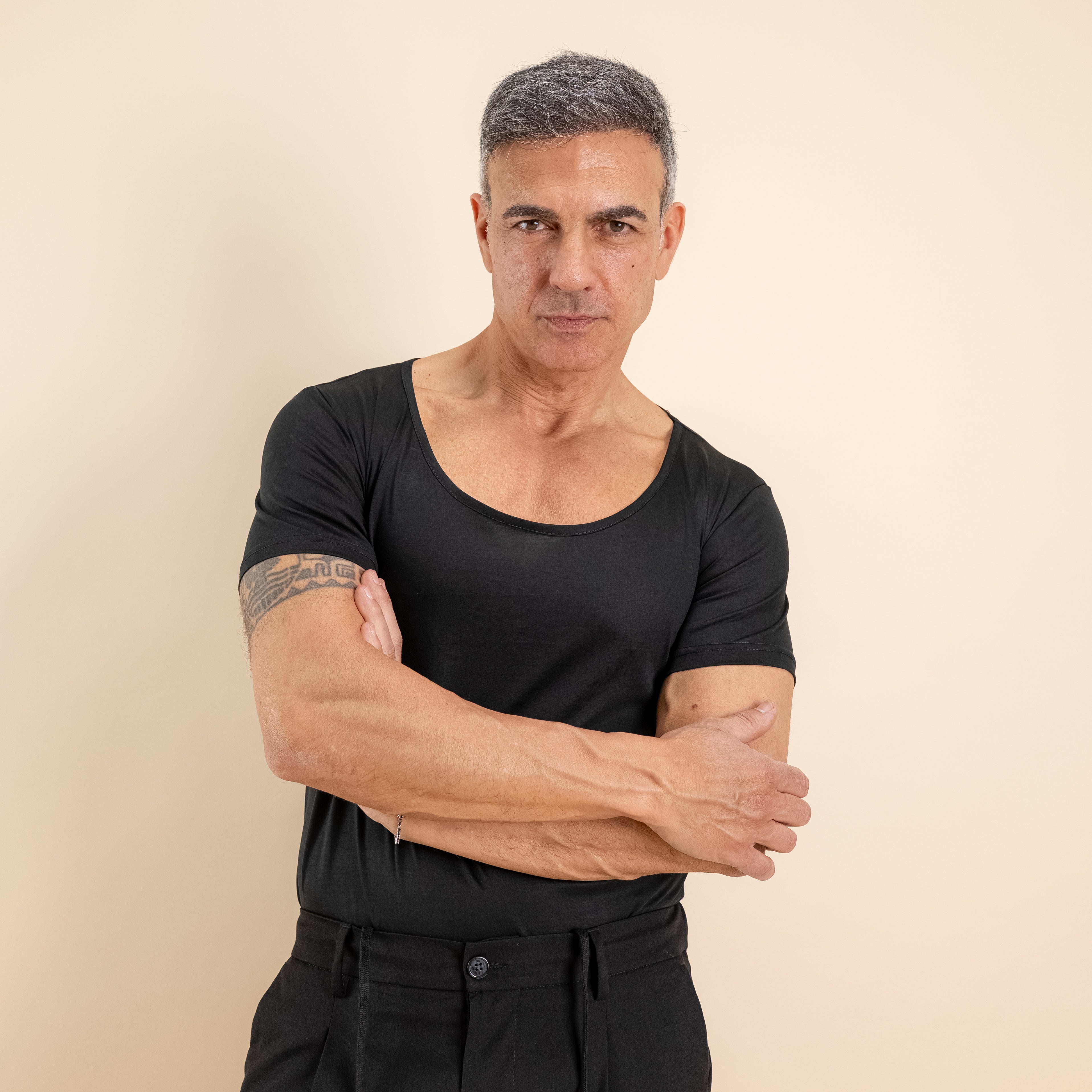 T-shirt effetto seta scollo a barca slim fit - Nero