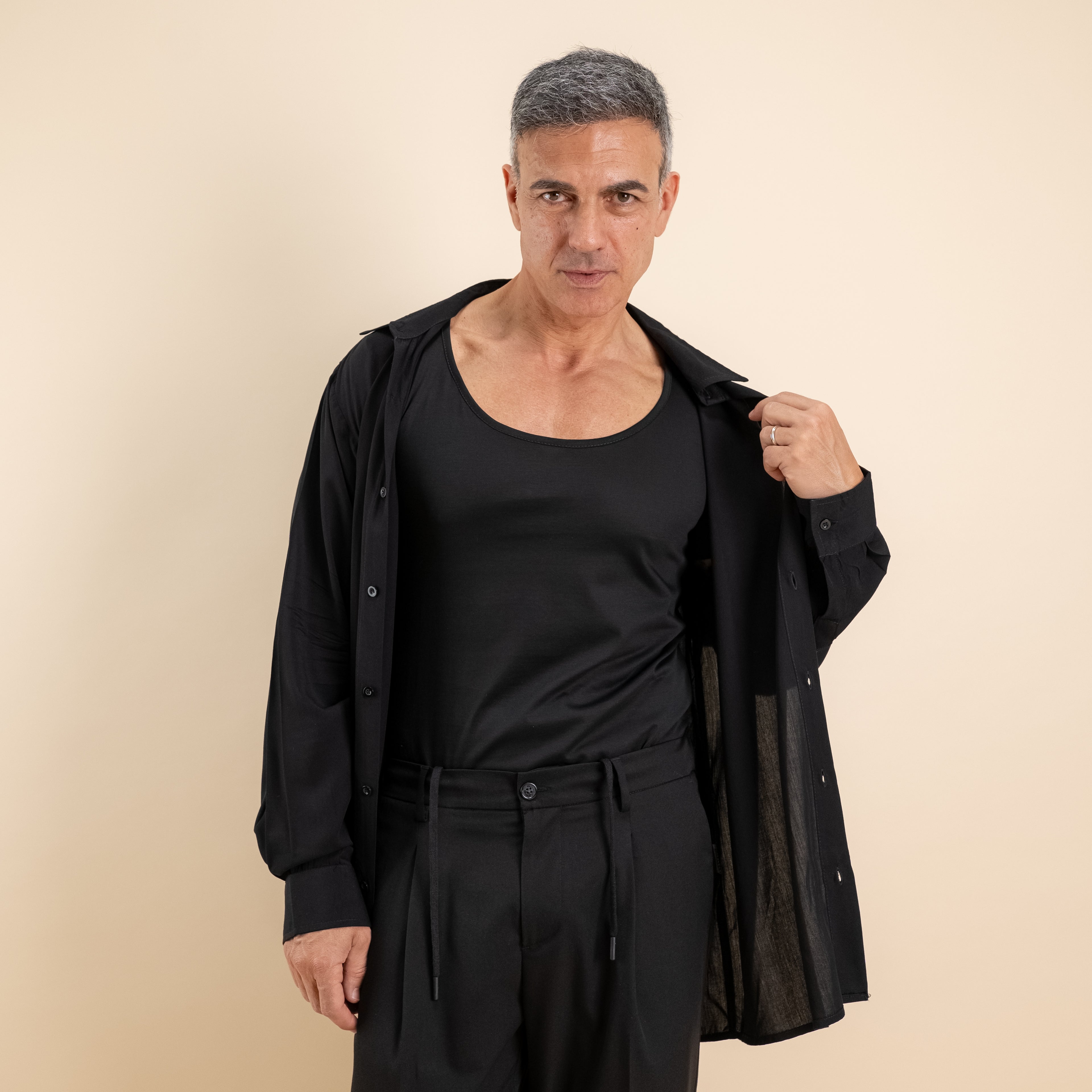 T-shirt effetto seta scollo a barca slim fit - Nero