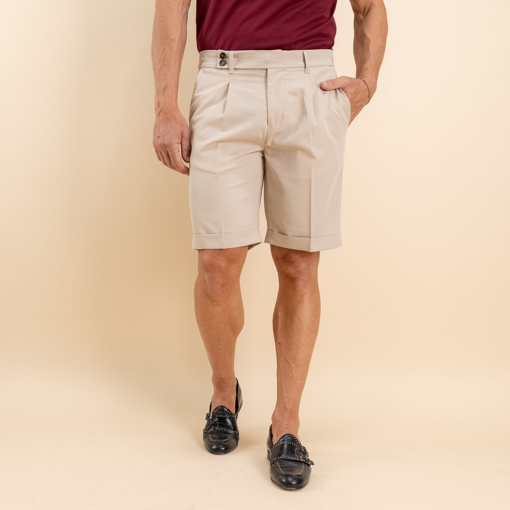 Pantaloncino con fibbia laterale - Beige