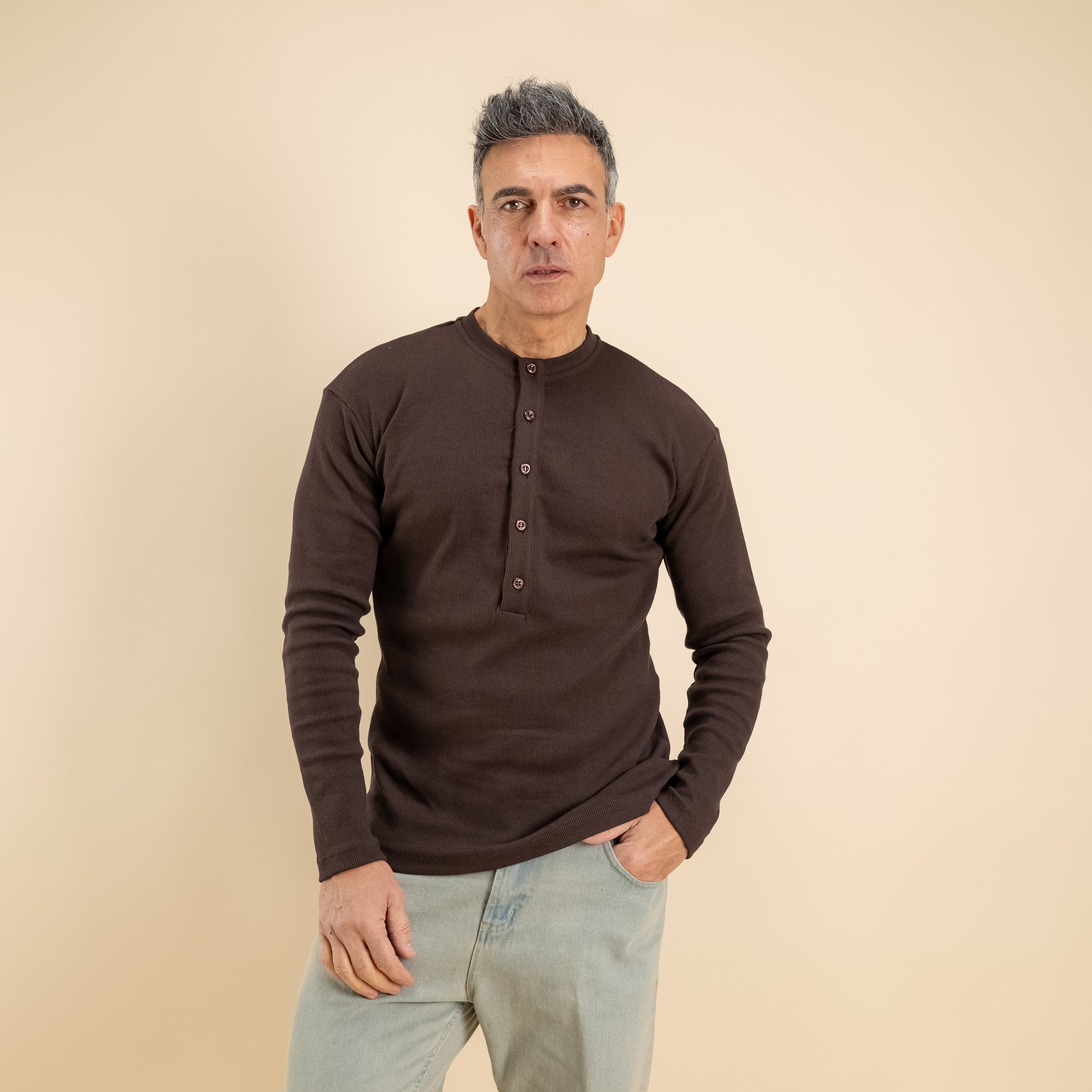 Maglia serafino a costine - Marrone