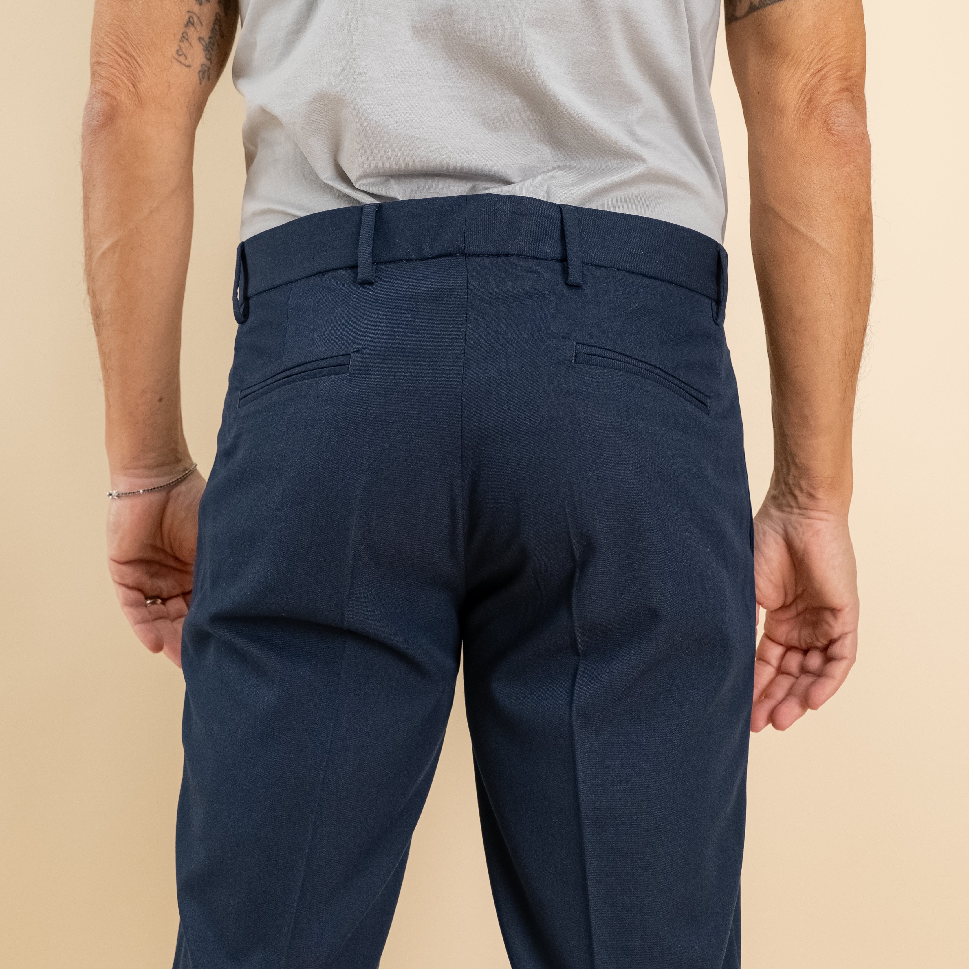 Pantalone slim fit con Pinces e risvolto - Blu Notte
