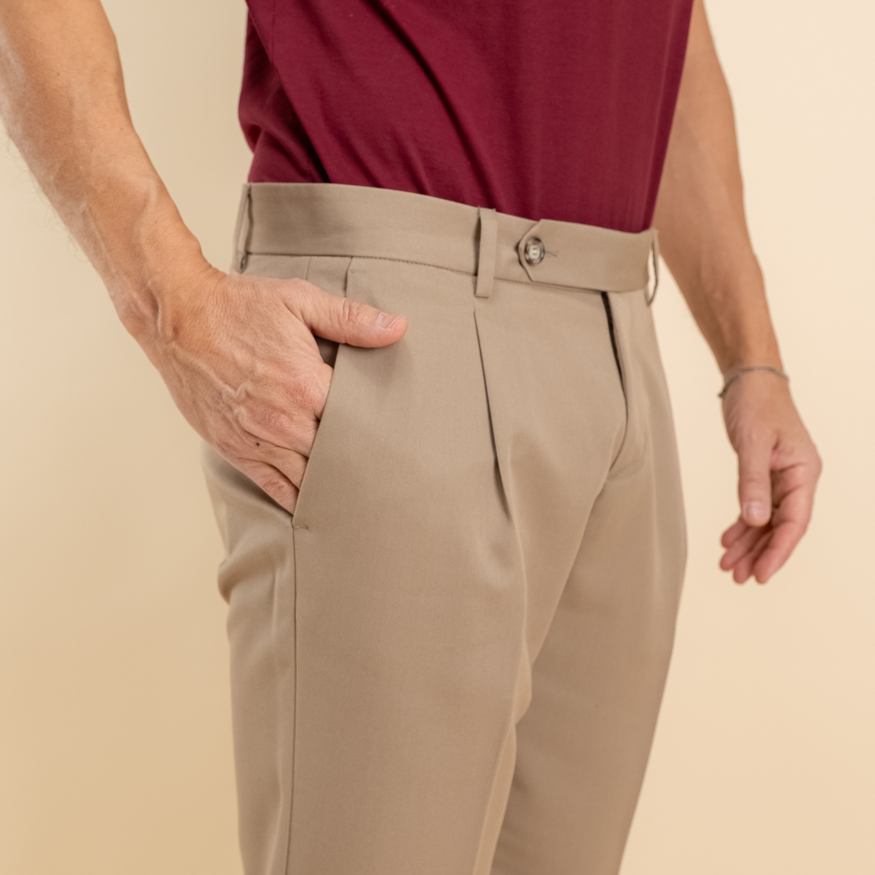 Pantalone slim fit con Pinces e risvolto - Beige