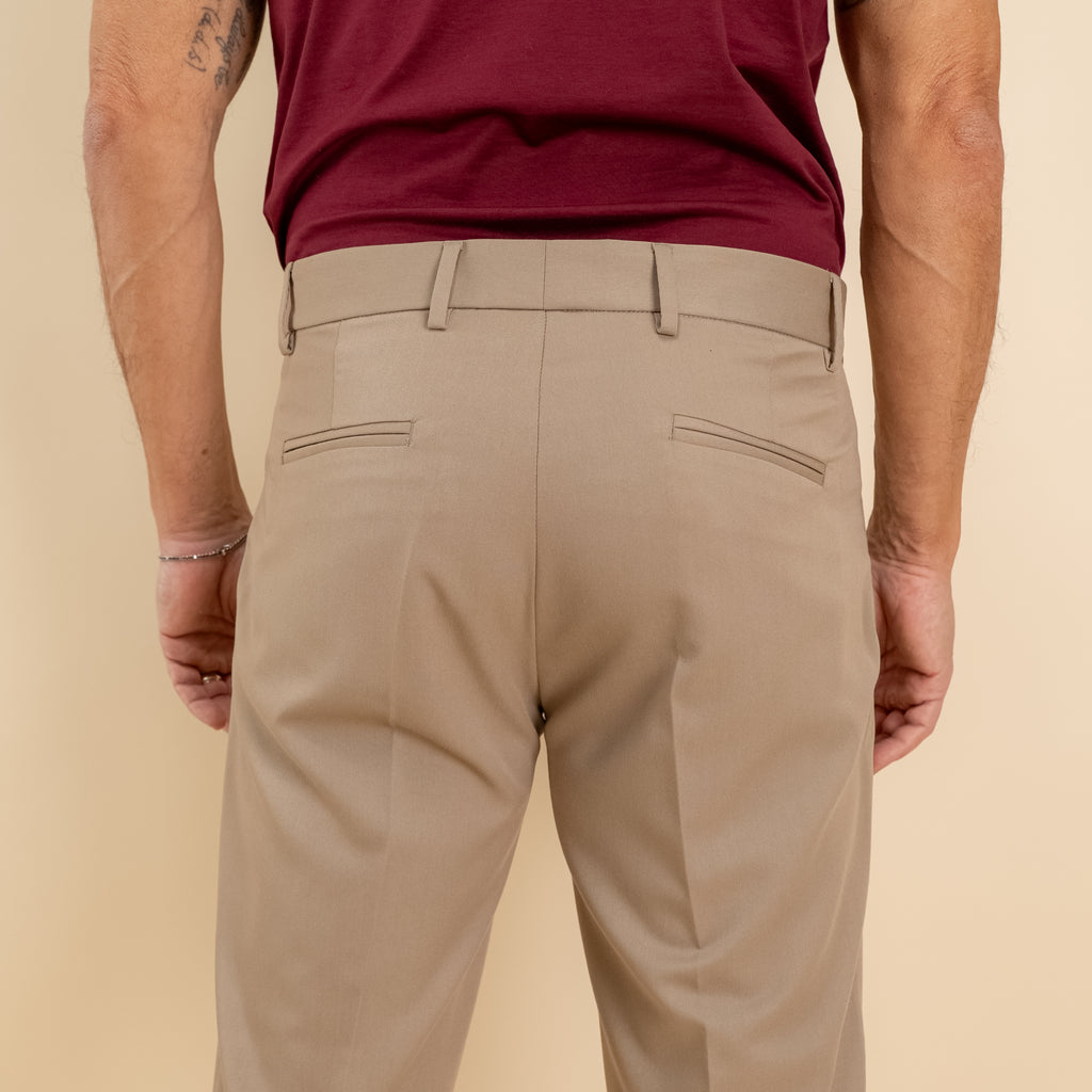 Slim fit trousers with pleats and turn-up - Beige