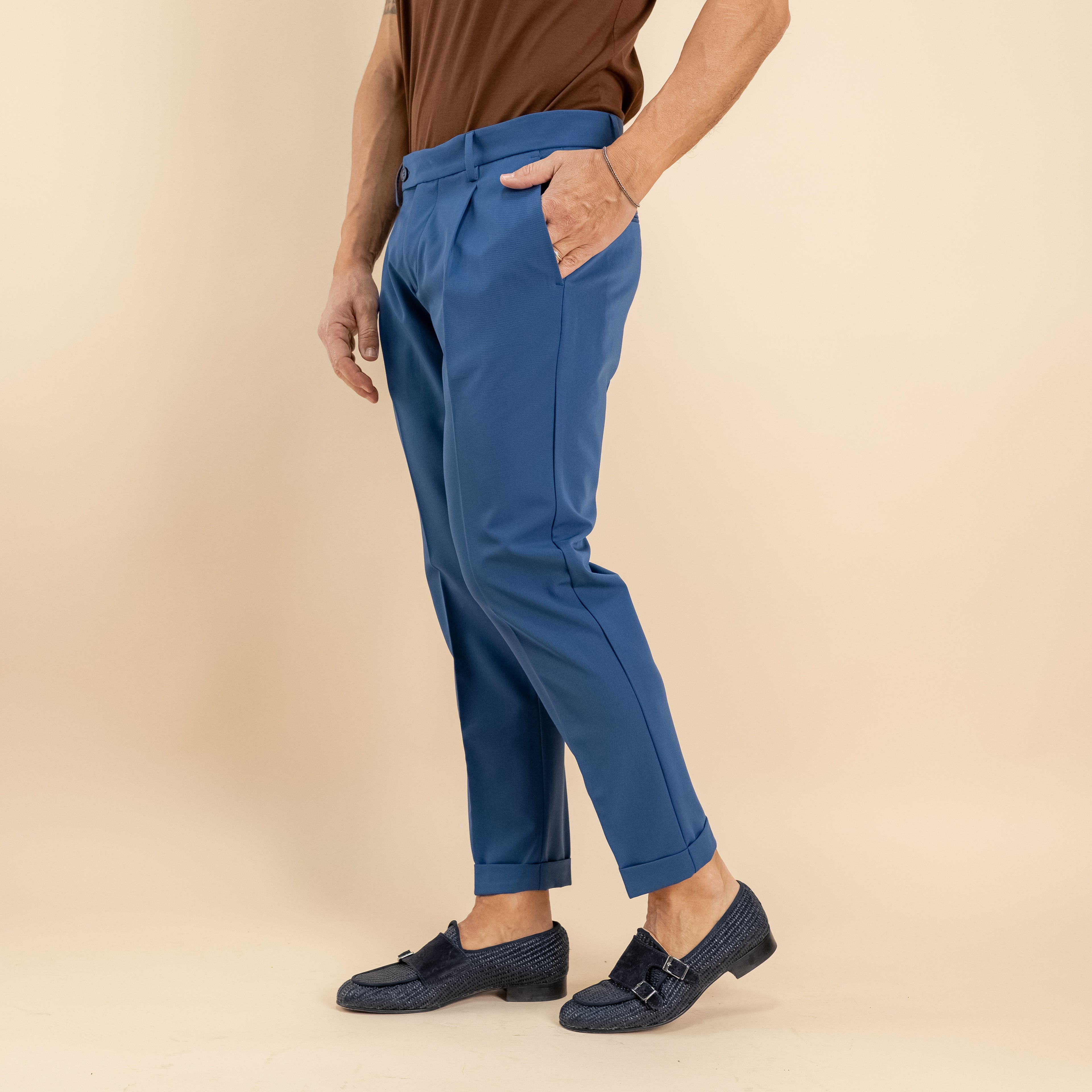 Pantalone slim fit con Pinces e risvolto - Blu Royal