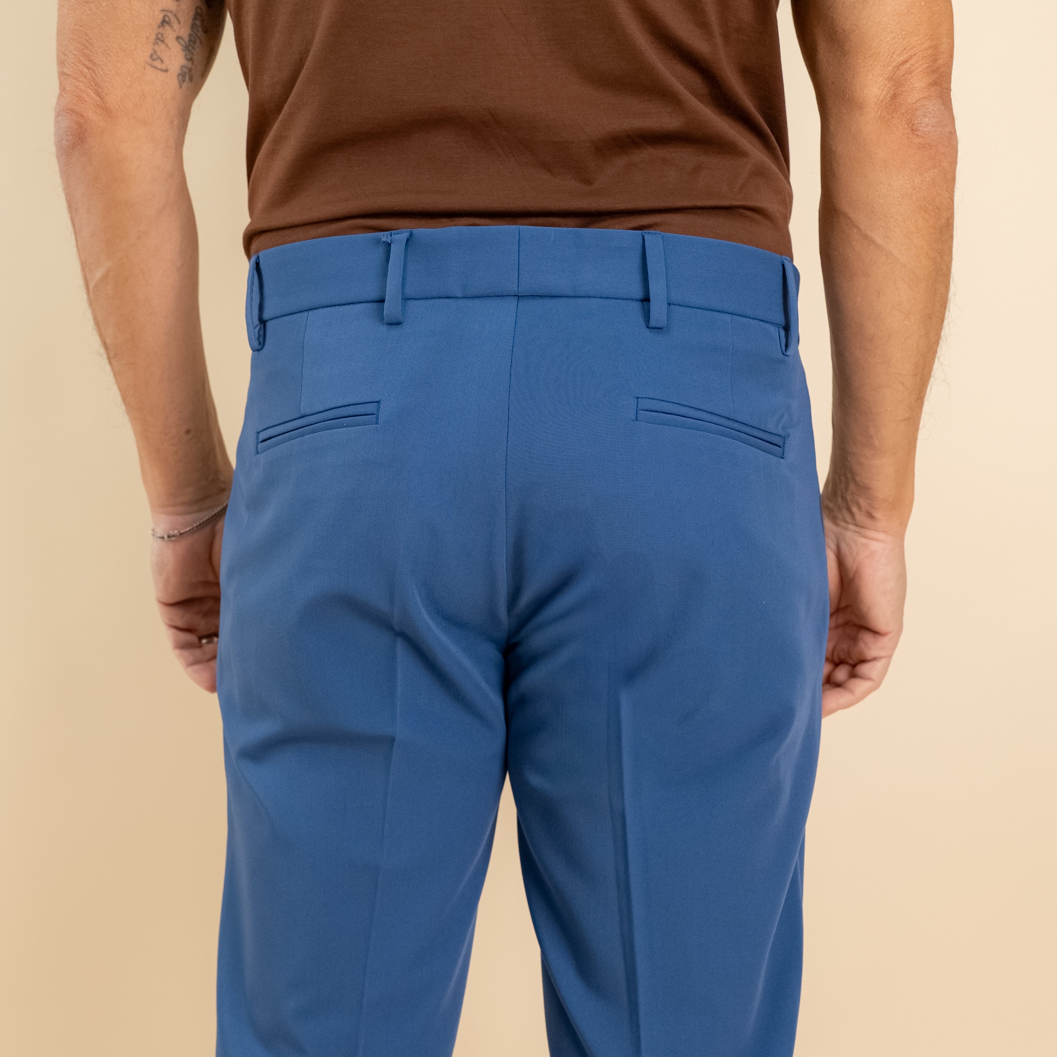 Pantalone slim fit con Pinces e risvolto - Blu Royal