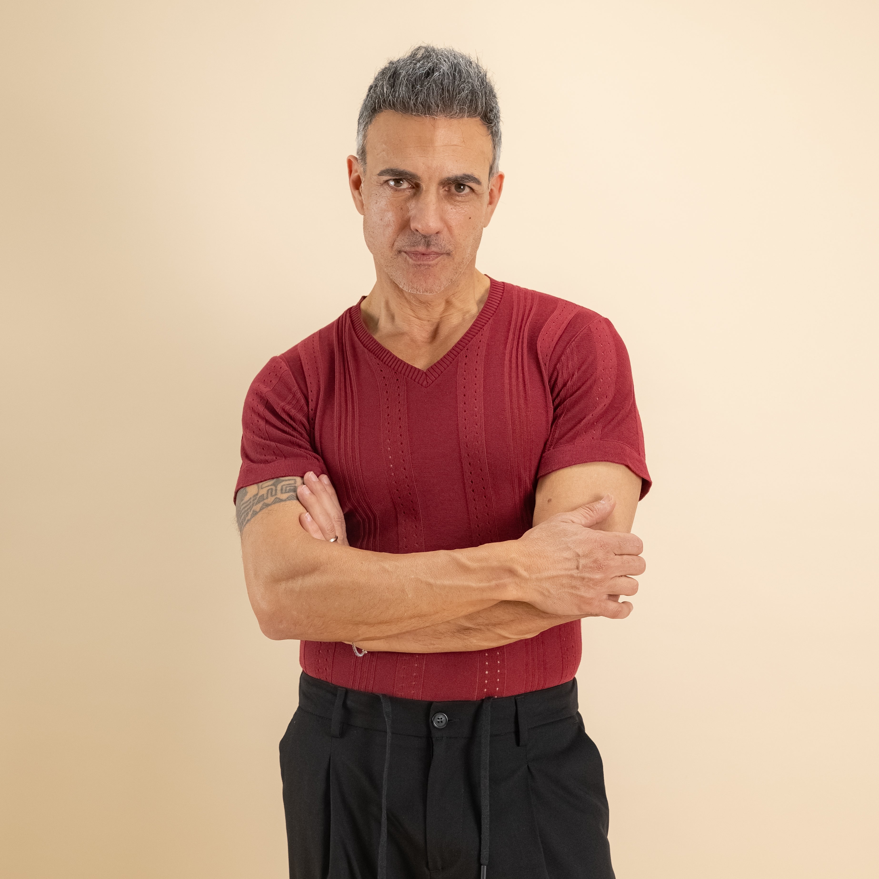 Maglia scollo a V traforata - Bordeaux