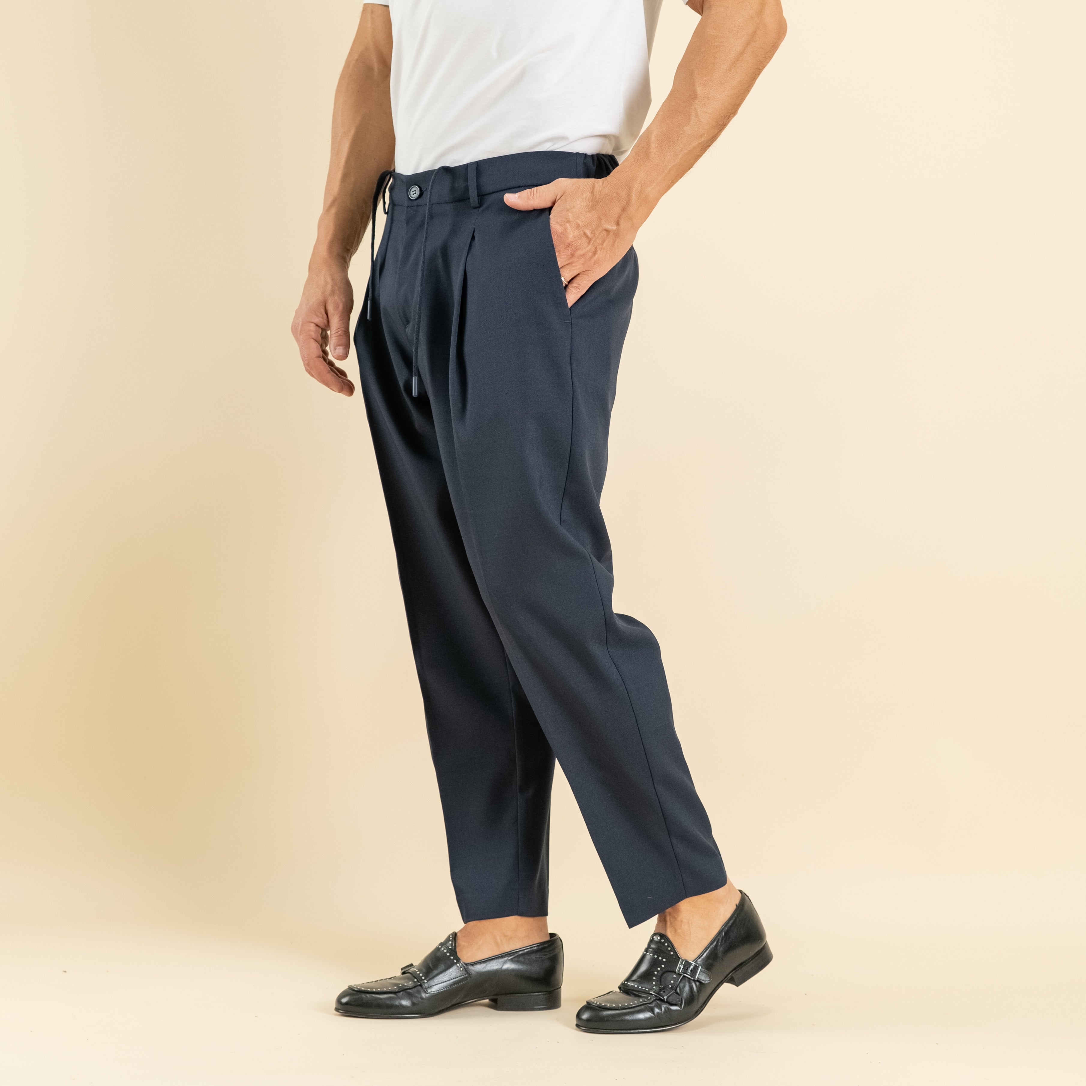 Pantalaccio sartoriale con pinces e molla sul retro - Blu