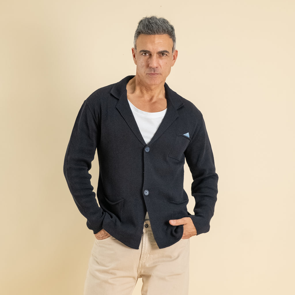 Cardigan a giacca monopetto in filo leggero con pochette  - Blu