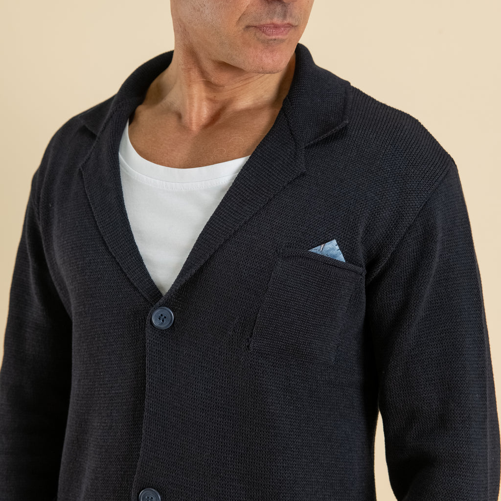 Cardigan a giacca monopetto in filo leggero con pochette  - Blu