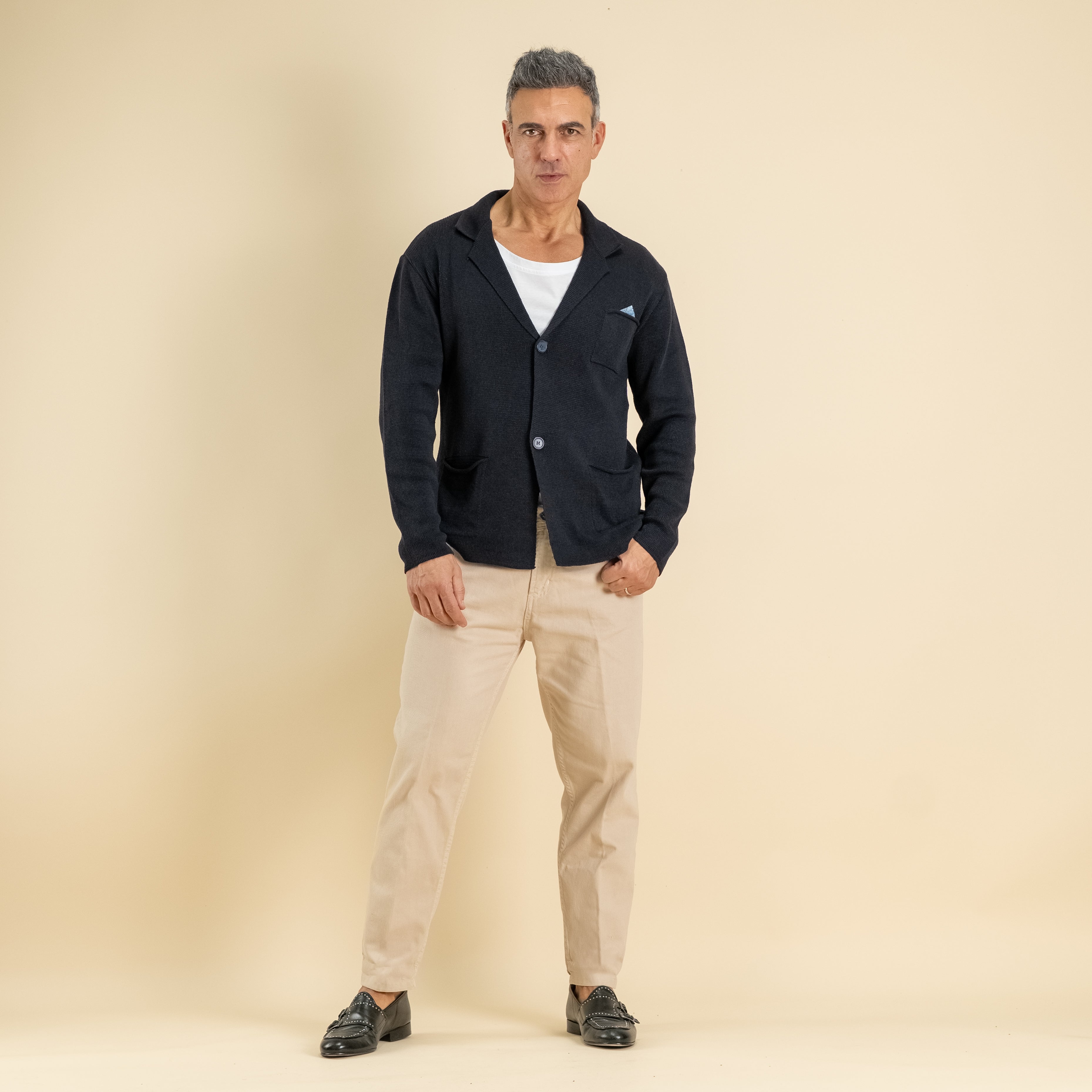 Cardigan a giacca monopetto in filo leggero con pochette  - Blu