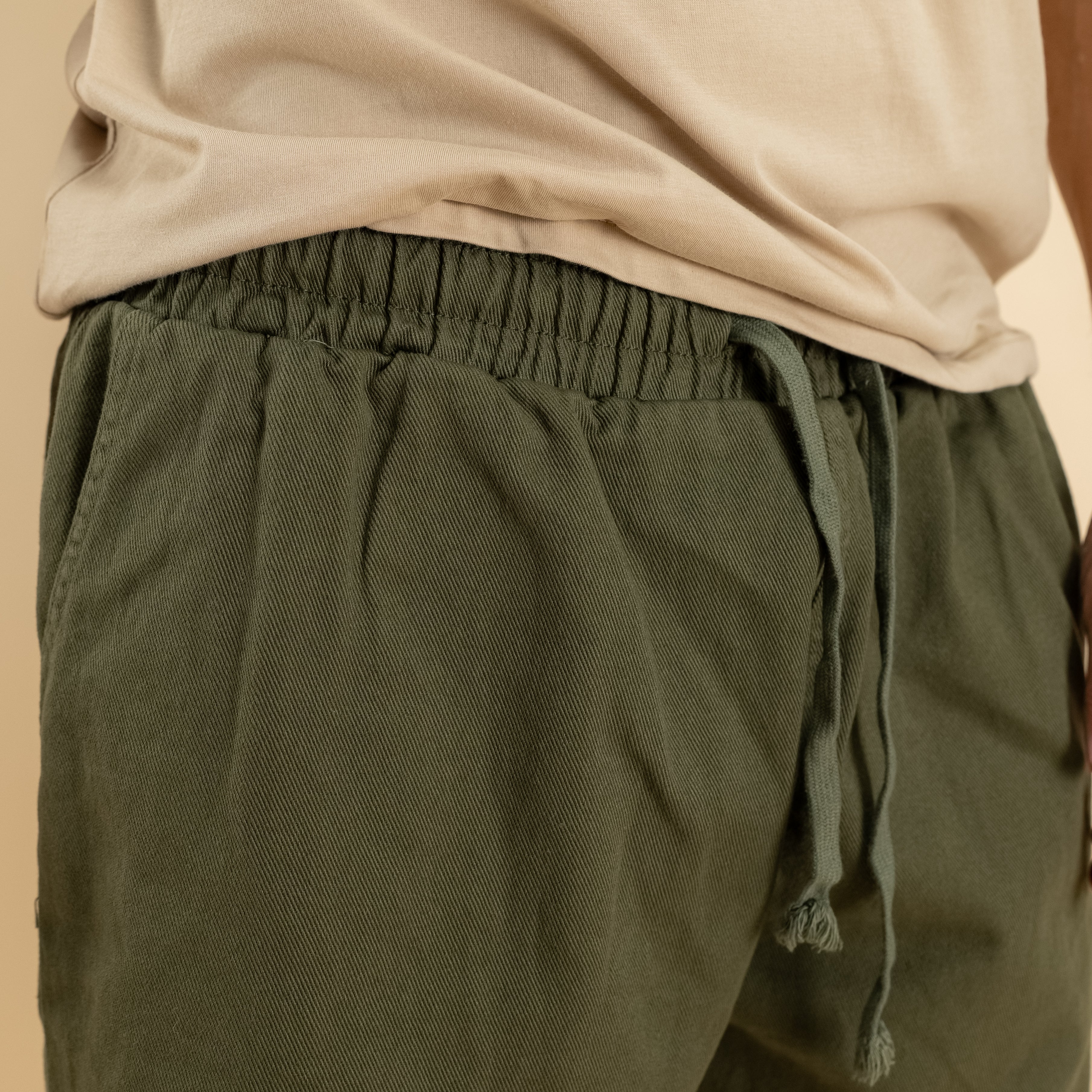 Bermuda vita elasticizzata - Verde