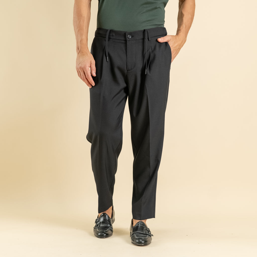 Pantalón sastre con pinzas y muelle en la espalda - Negro