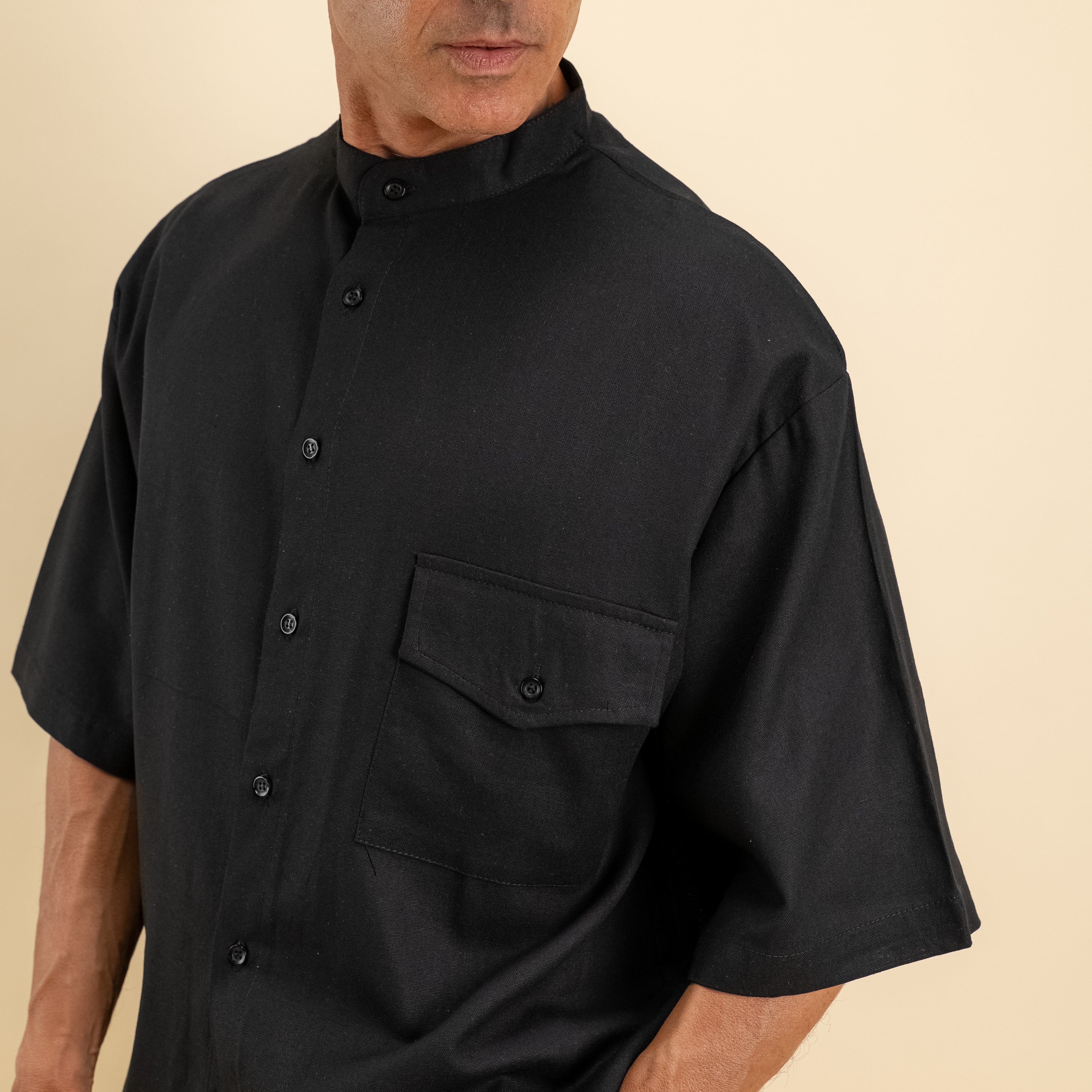 Camisa de lino mezclado cuello mao manga corta - Negro