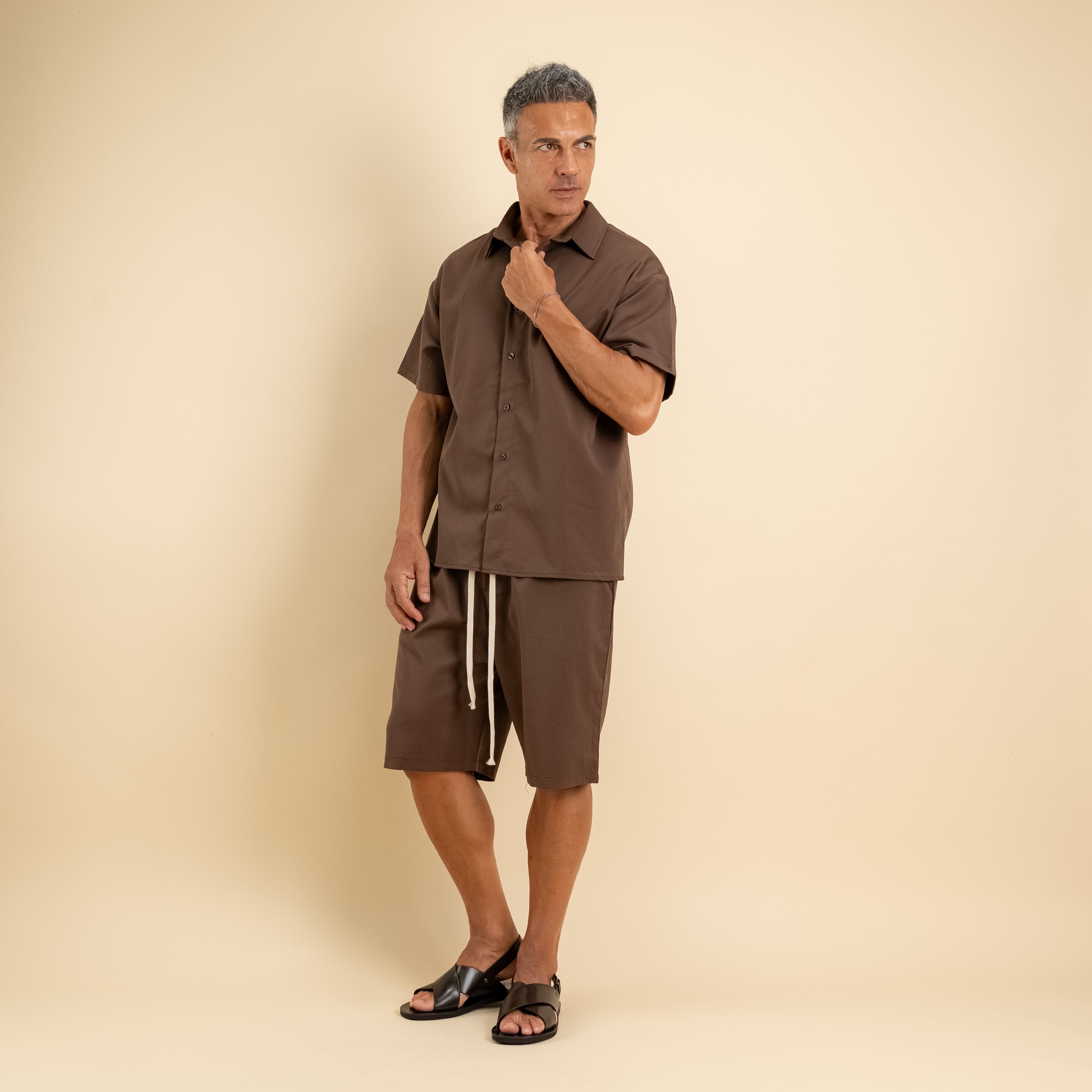 Coordinato con camicia e pantaloncino - Moro