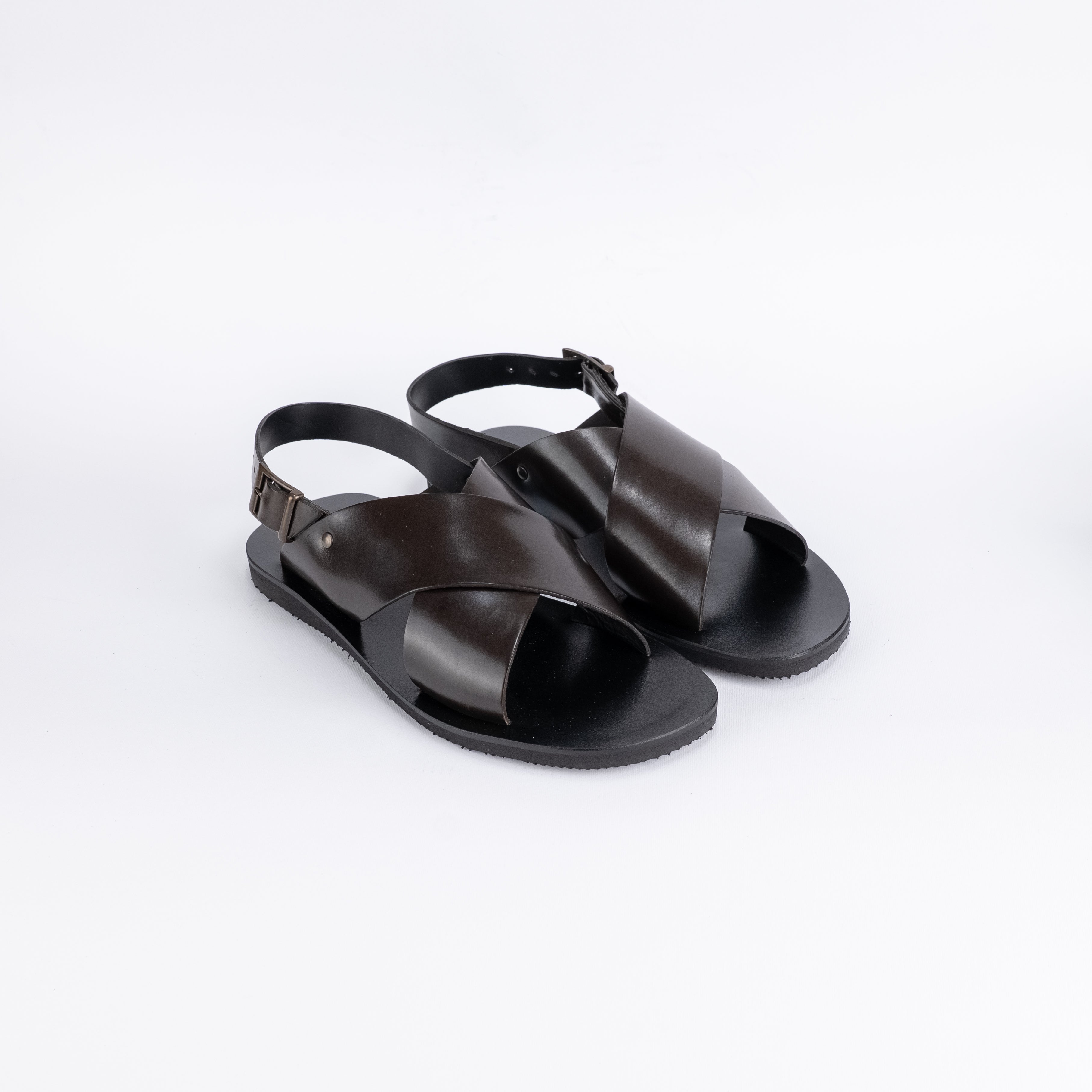 Sandalo con doppia fascia e cinturino in pelle - Moro