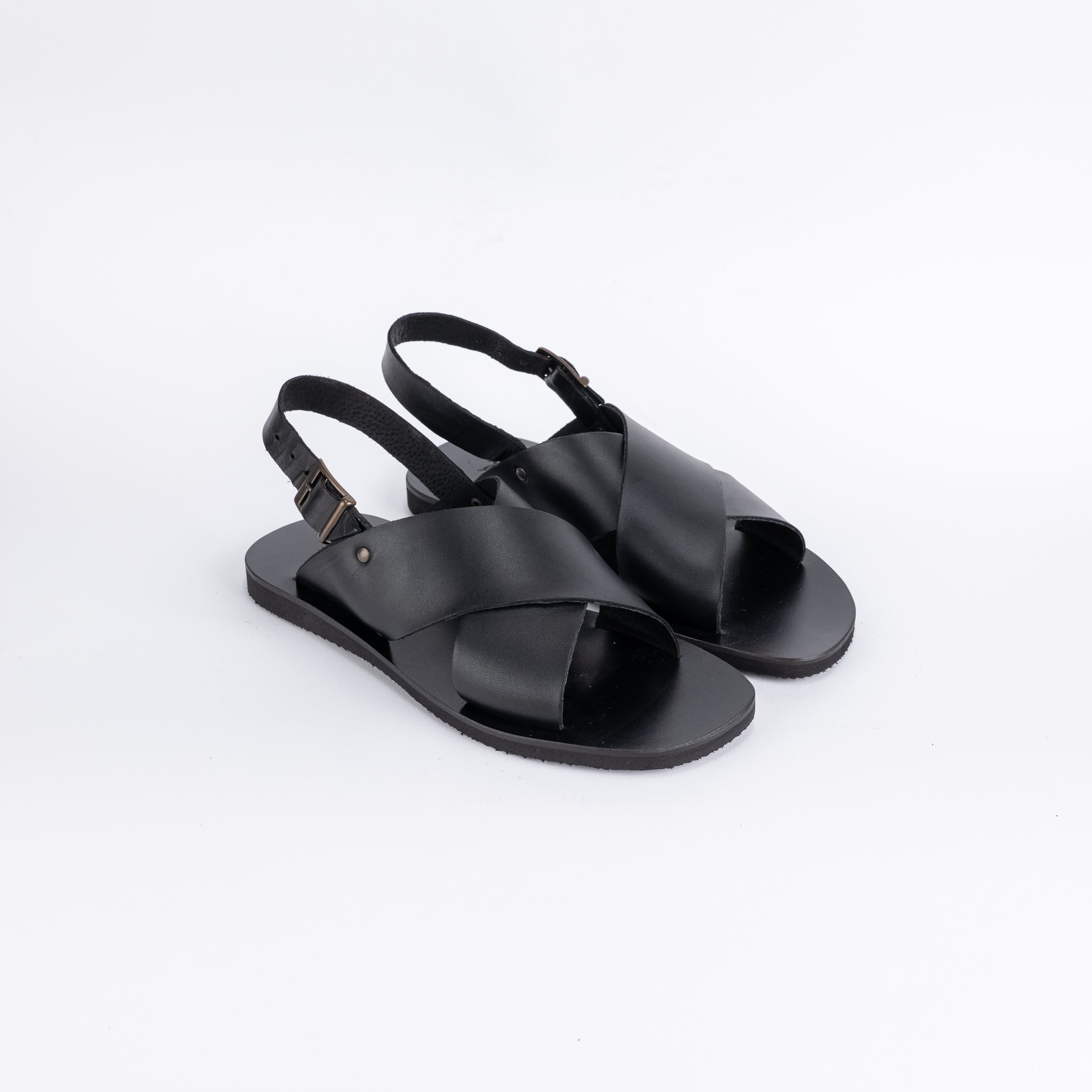 Sandalo con doppia fascia e cinturino in pelle - Nero