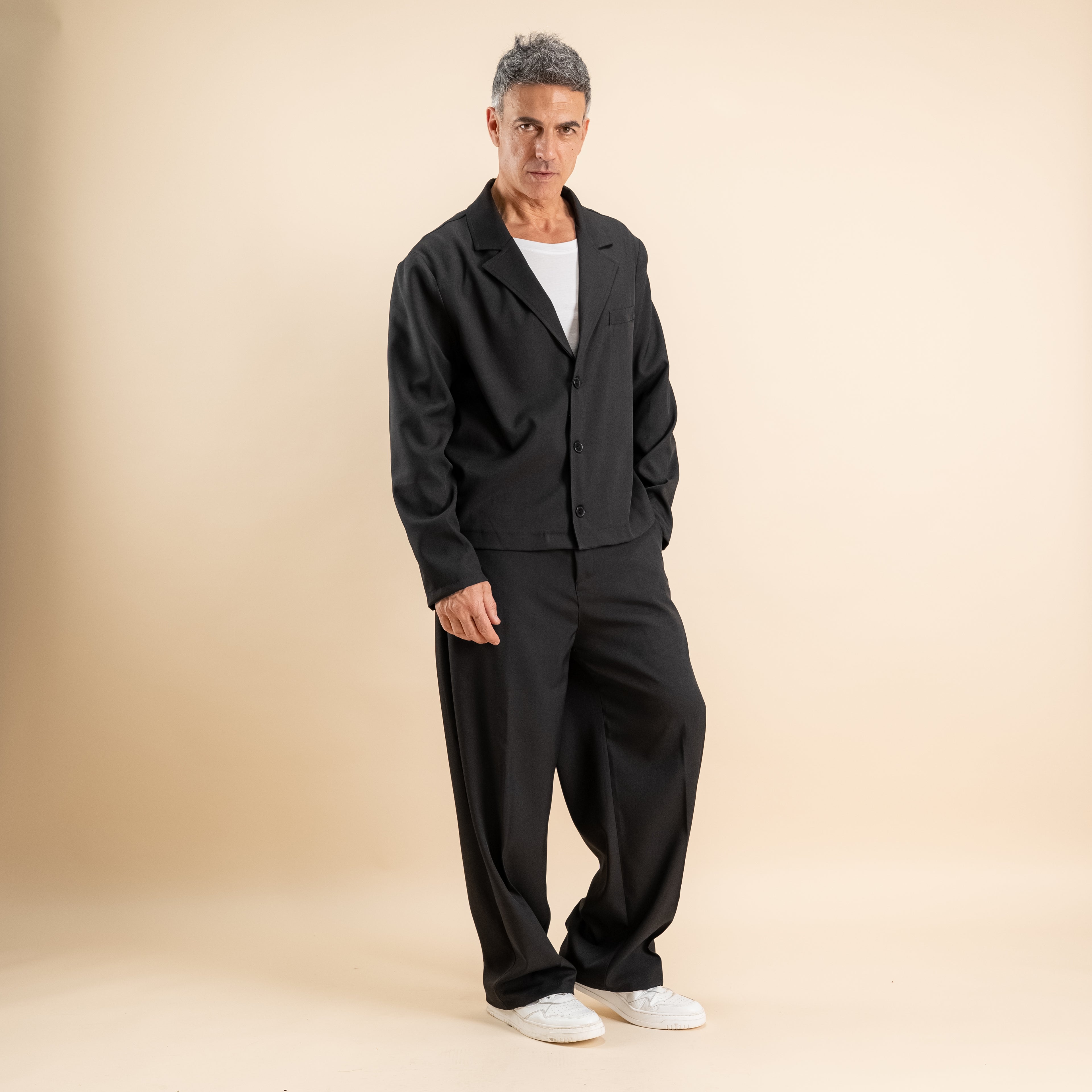 Coordinato monopetto con pantalone palazzo - Nero
