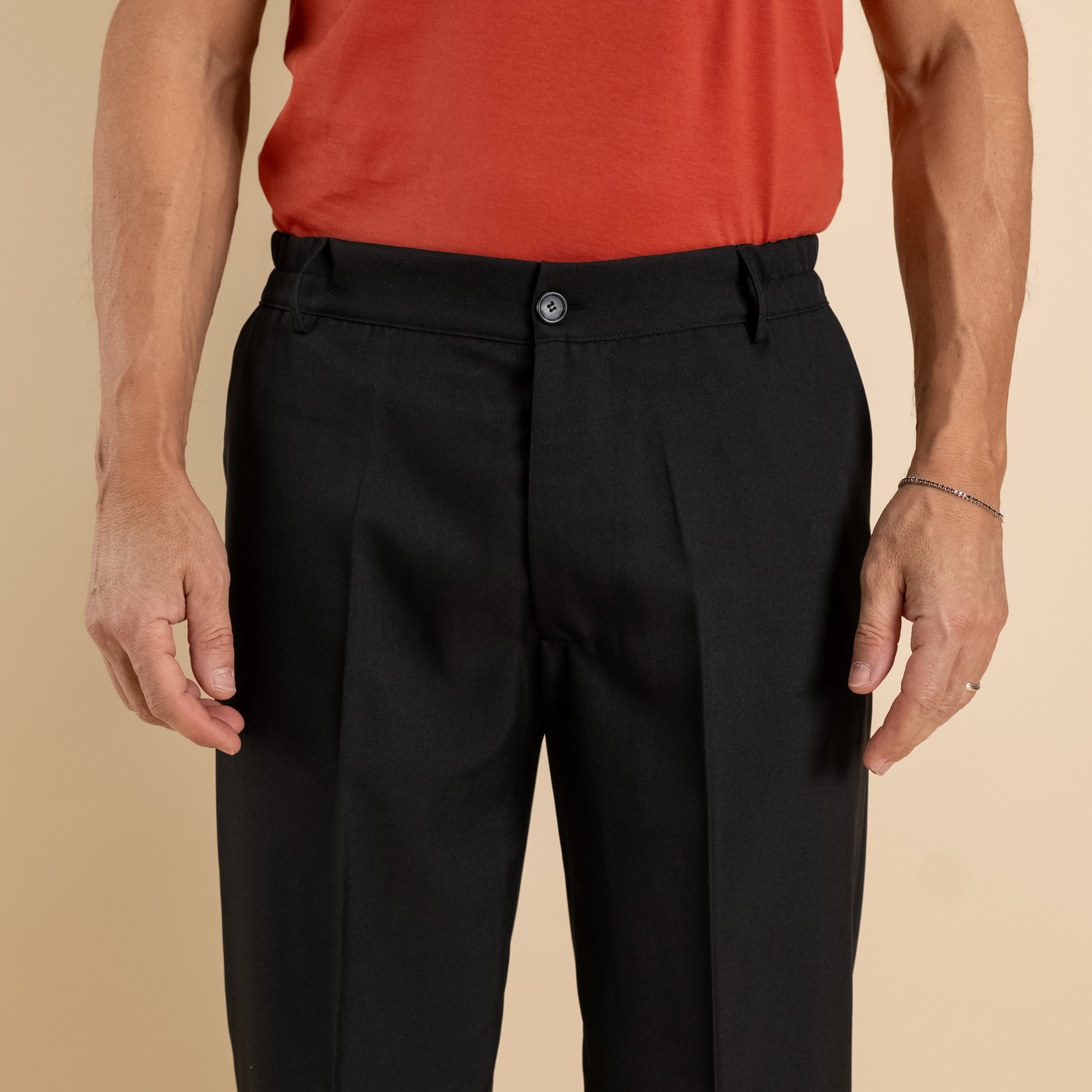 Pantalone palazzo taglio dritto con molla sul retro - Nero