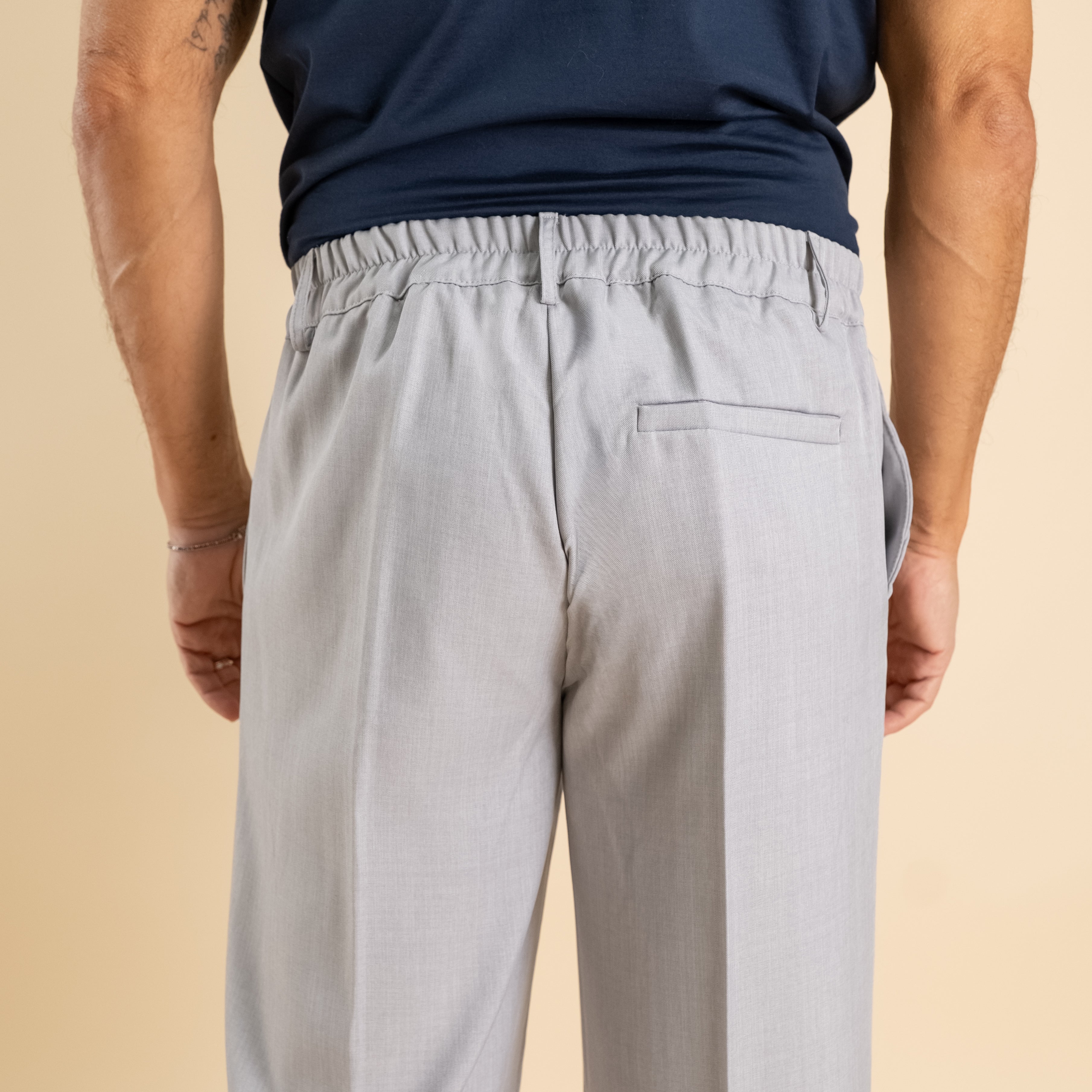 Pantalone palazzo taglio dritto con molla sul retro - Grigio