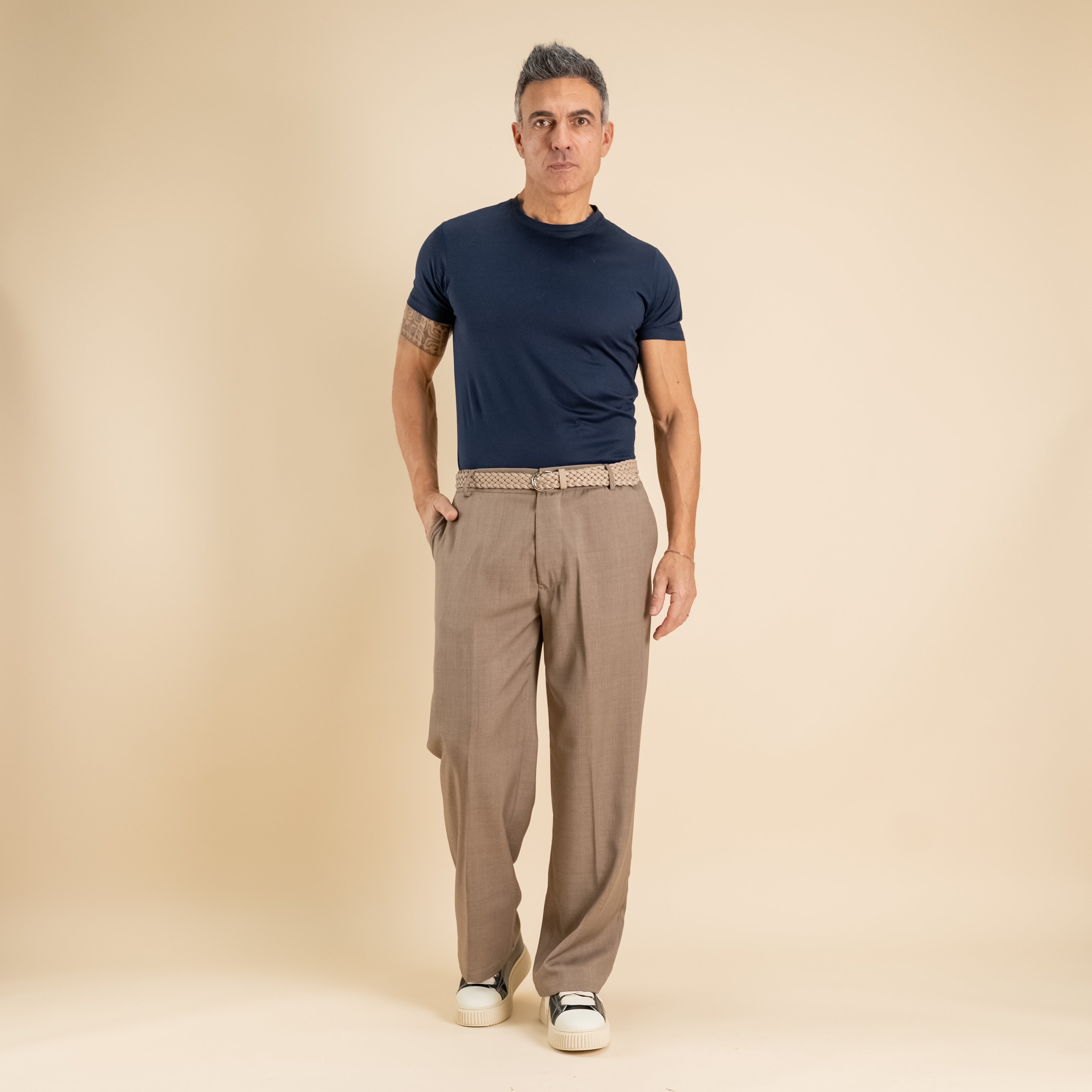Pantalone palazzo taglio dritto con molla sul retro - Fango