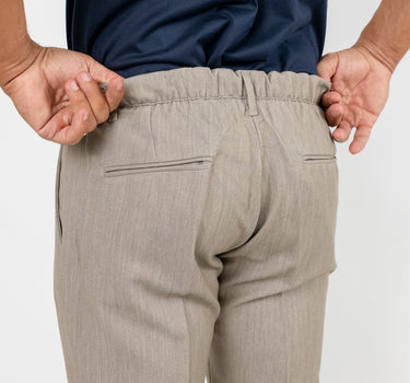 Pantalone classico con molla sul retro - Champagne