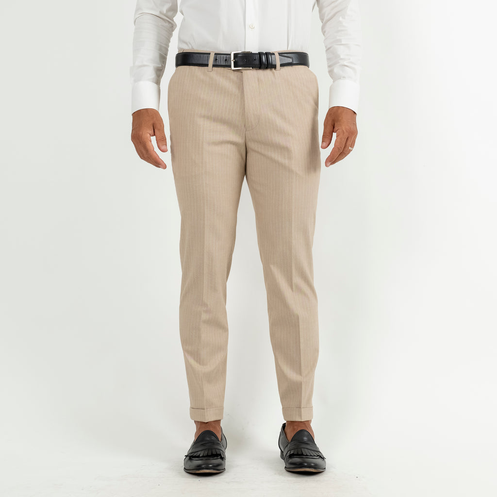 Traje de raya diplomática con botones plateados - Beige