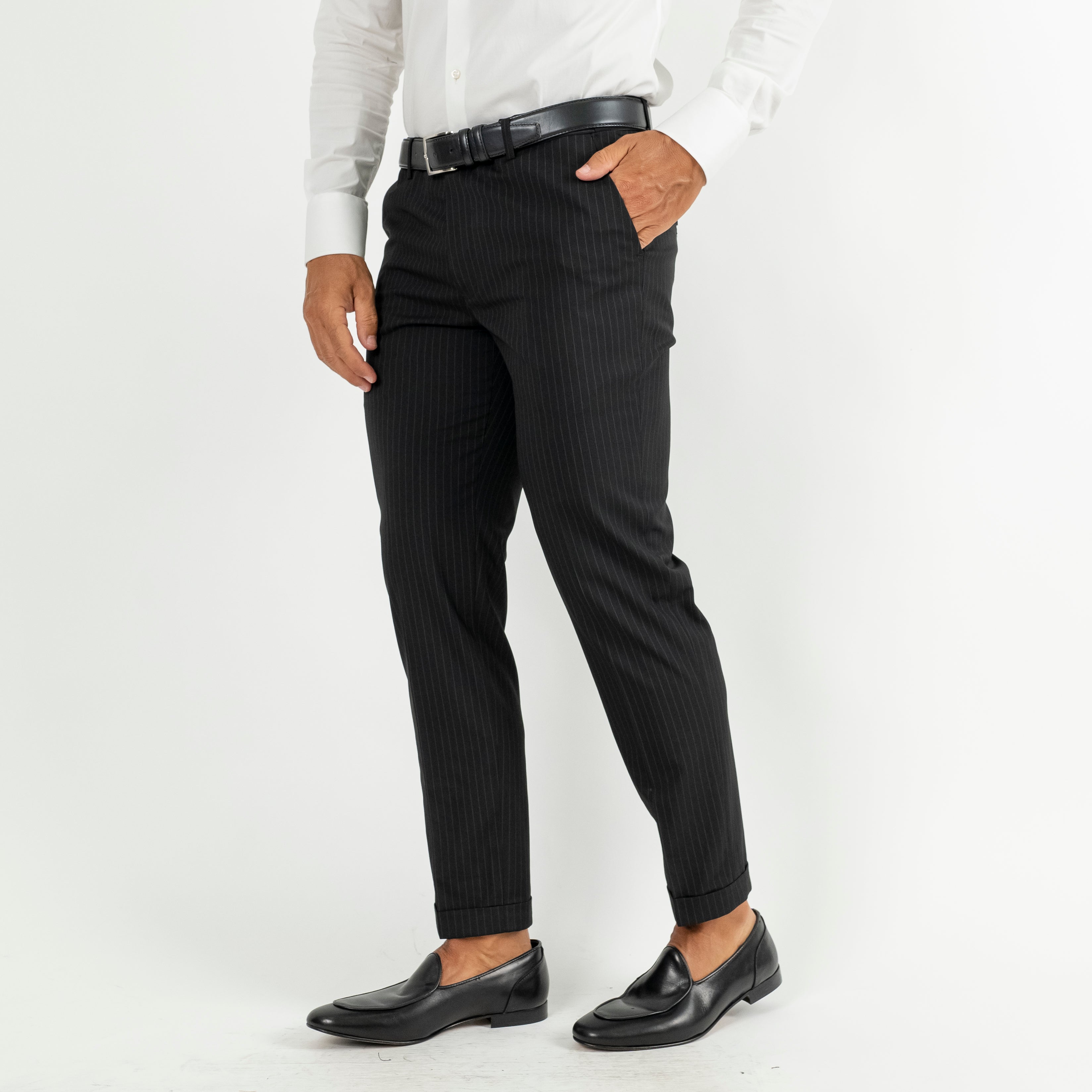 Traje de raya diplomática con botones plateados - Negro