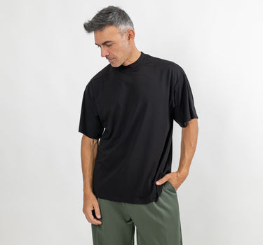 Camiseta con cuello de canalé - Negro