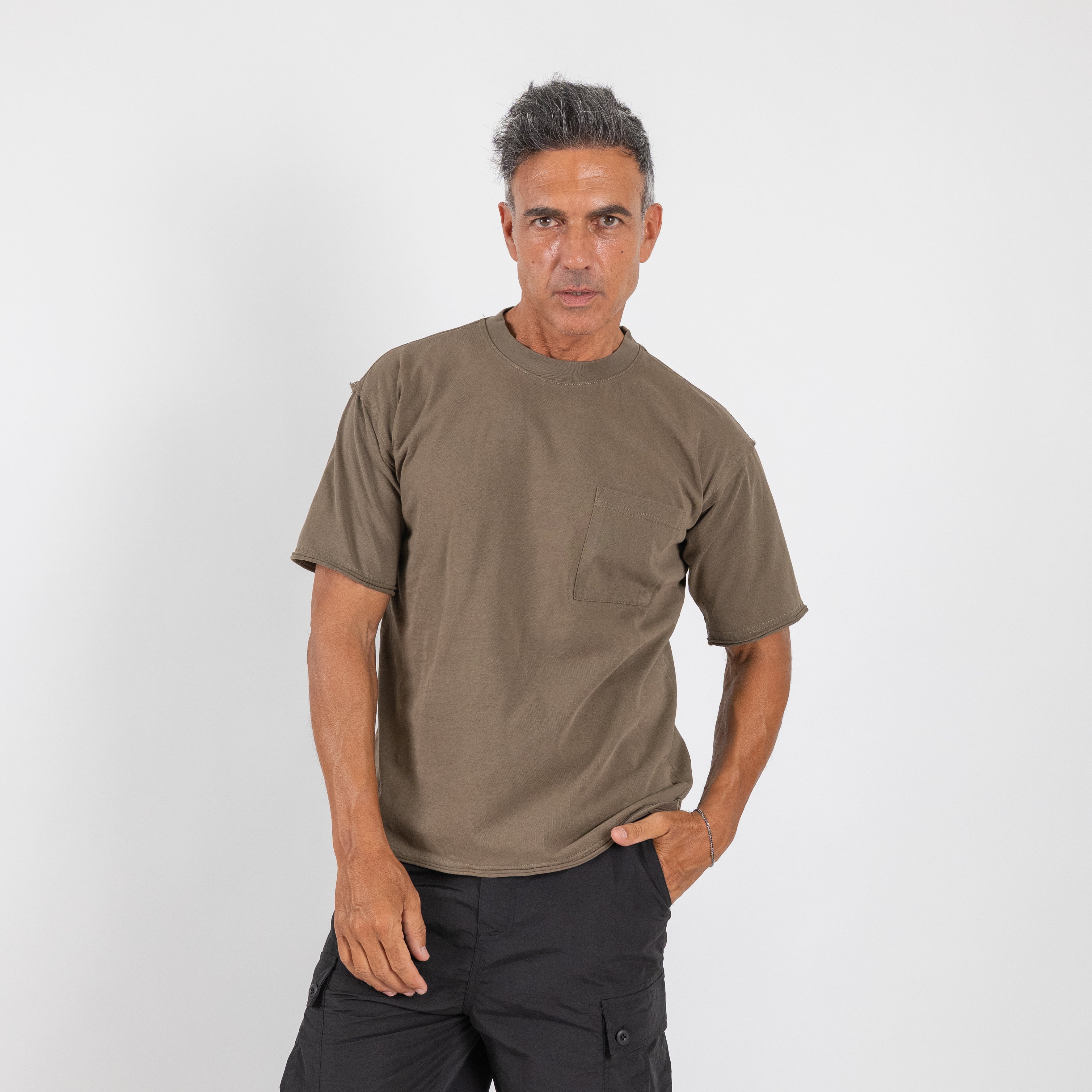 T-shirt manica corta taglio vivo - Verde Militare