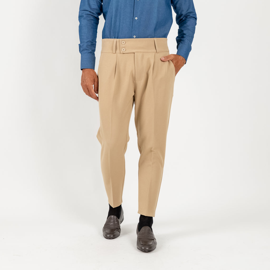 High waisted trousers with band