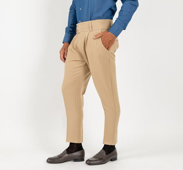Pantalone con Fascia a Vita Alta e Doppio Bottone - Beige