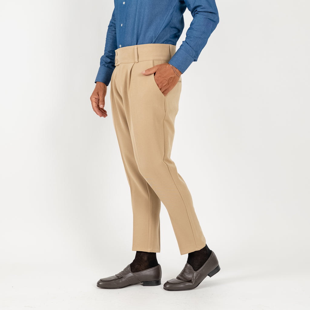 High waisted trousers with band