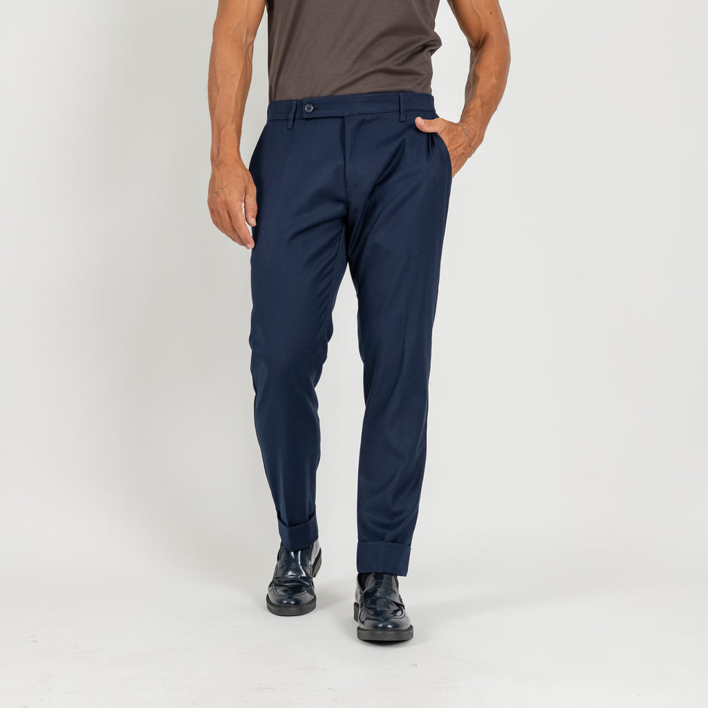 Pantalone classico con risvolto alto - Blu
