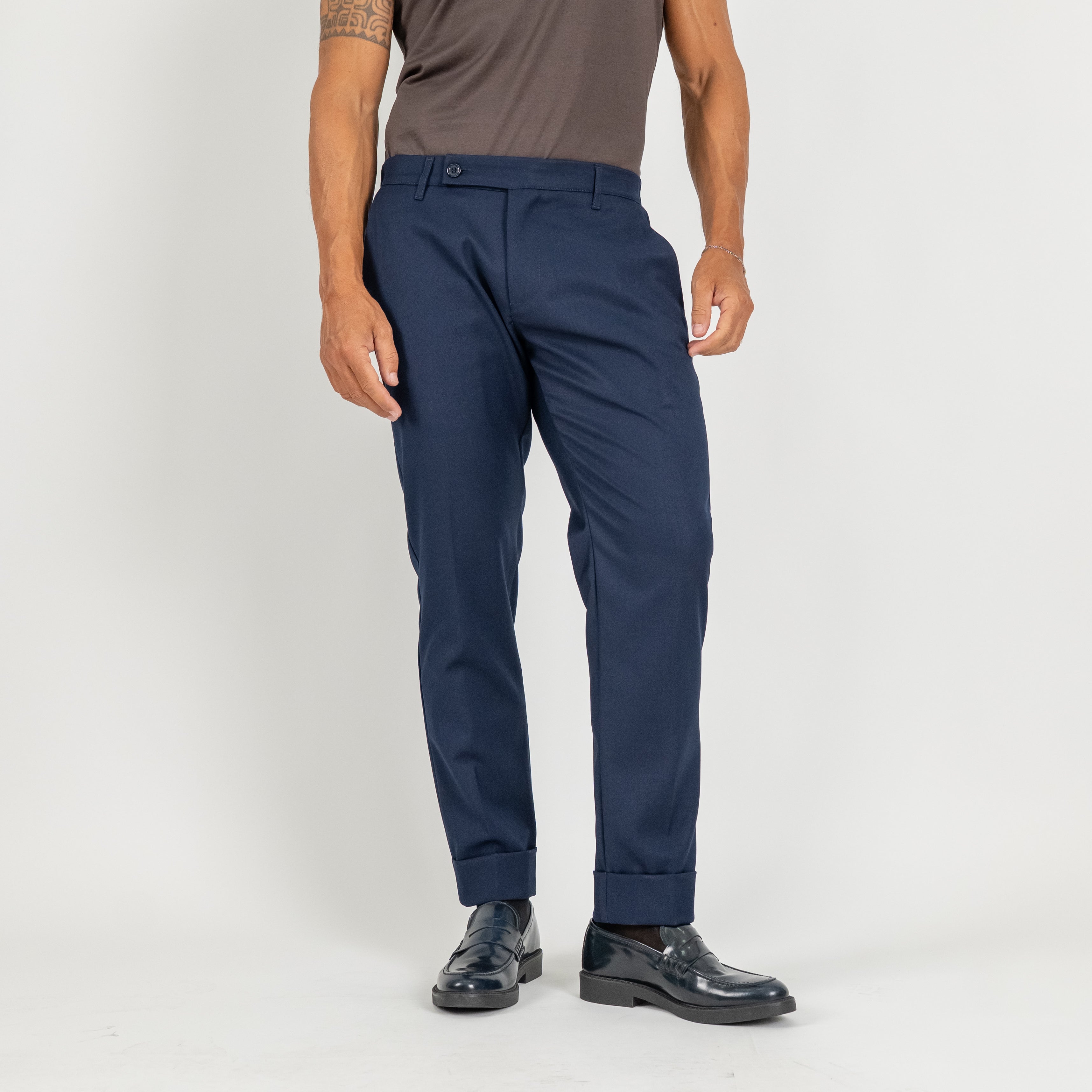 Pantalone classico con risvolto alto - Blu
