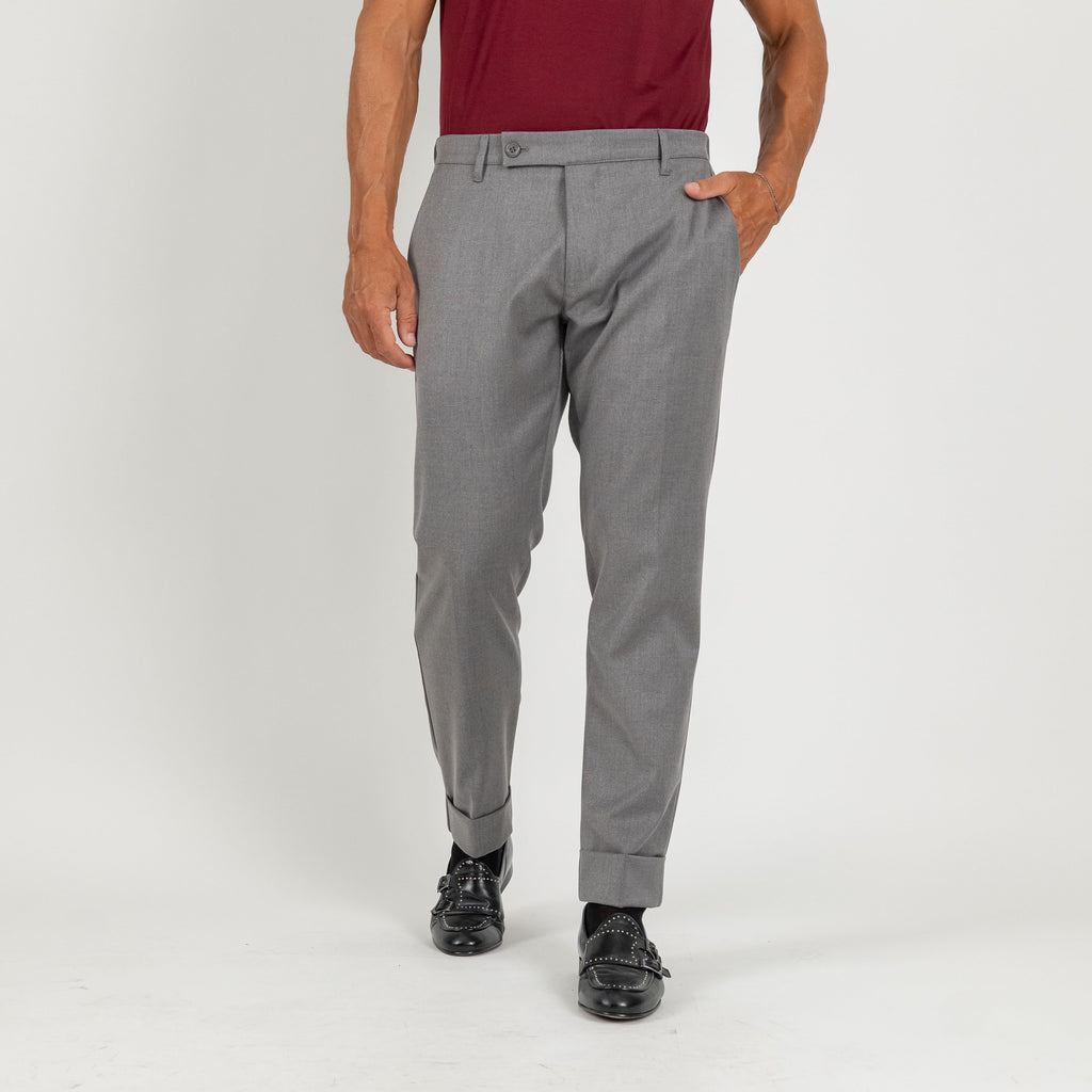 Pantalone classico con risvolto alto - Grigio