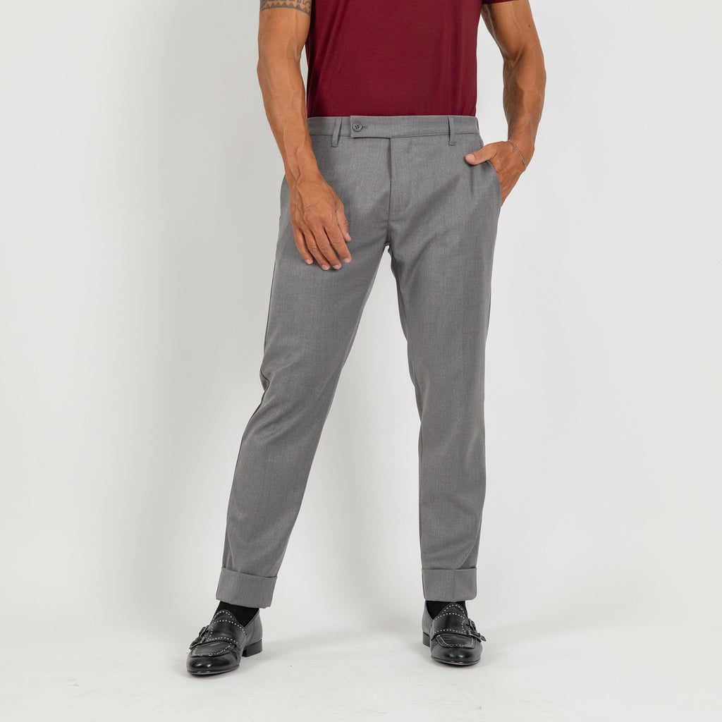 Pantalone classico con risvolto alto - Grigio
