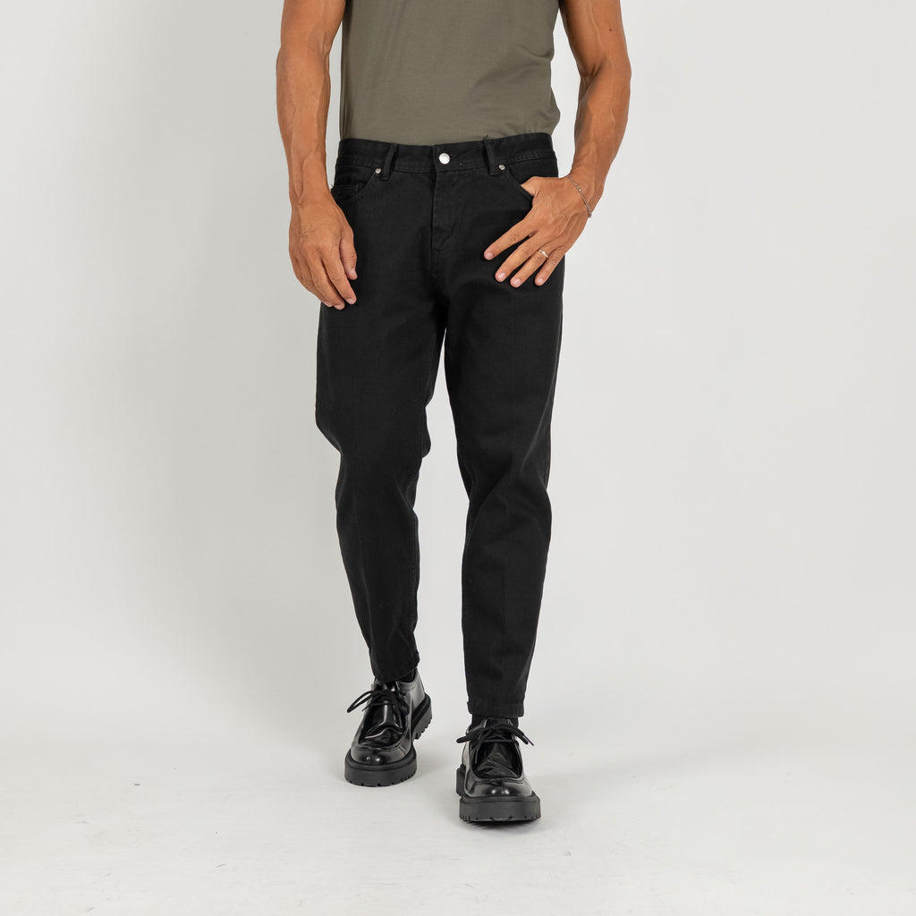 Vaqueros ajustados de color liso - Negro