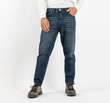 Jeans sartoriale sabbiato