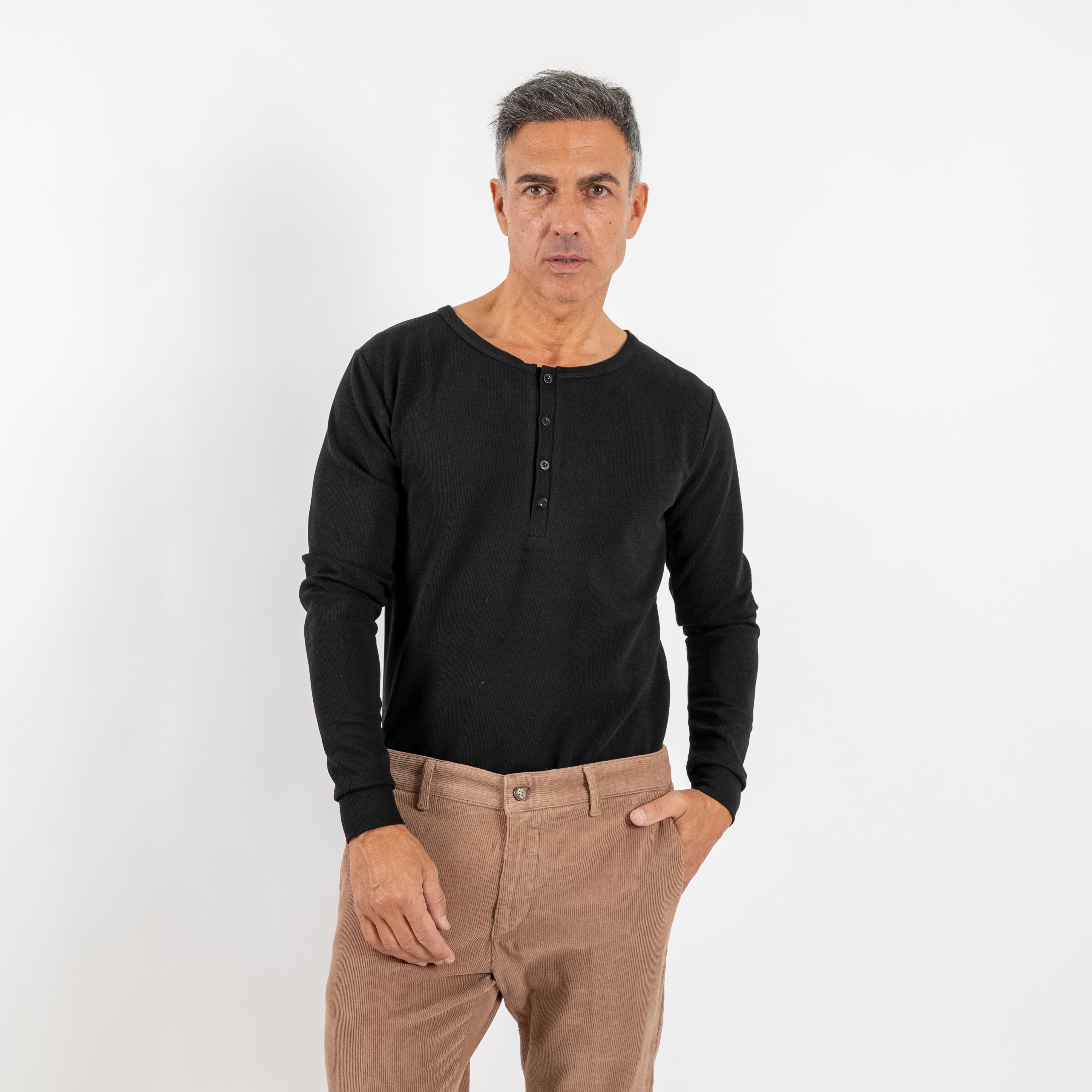 Camiseta henley de manga larga - Negro