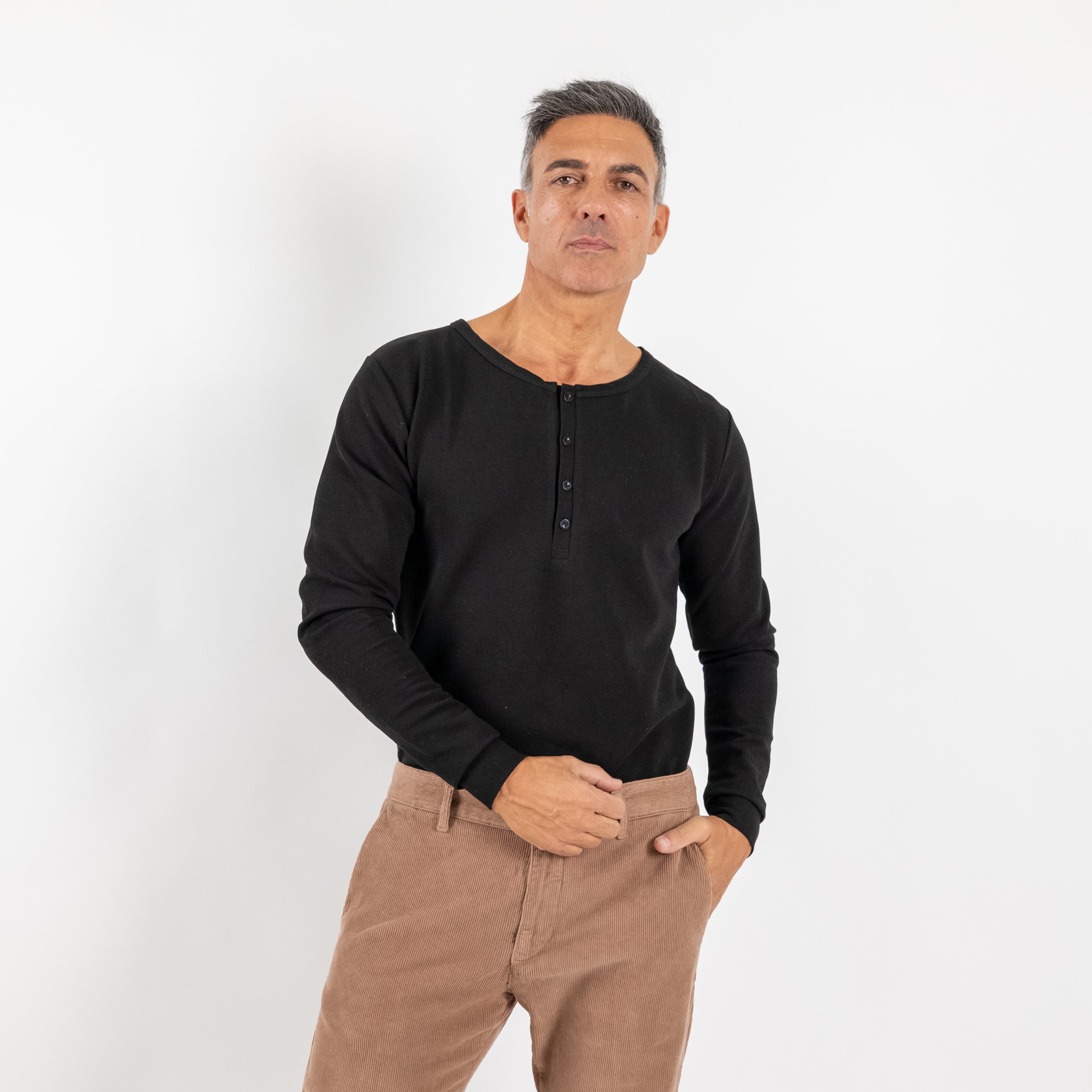 Camiseta henley de manga larga - Negro