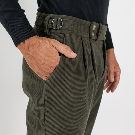Pantalone effetto velluto con fibbia laterale - Verde Militare