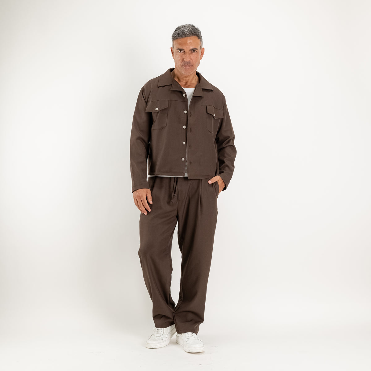 Ensemble chemisier à poches plaquées et pantalon large - Marron foncé