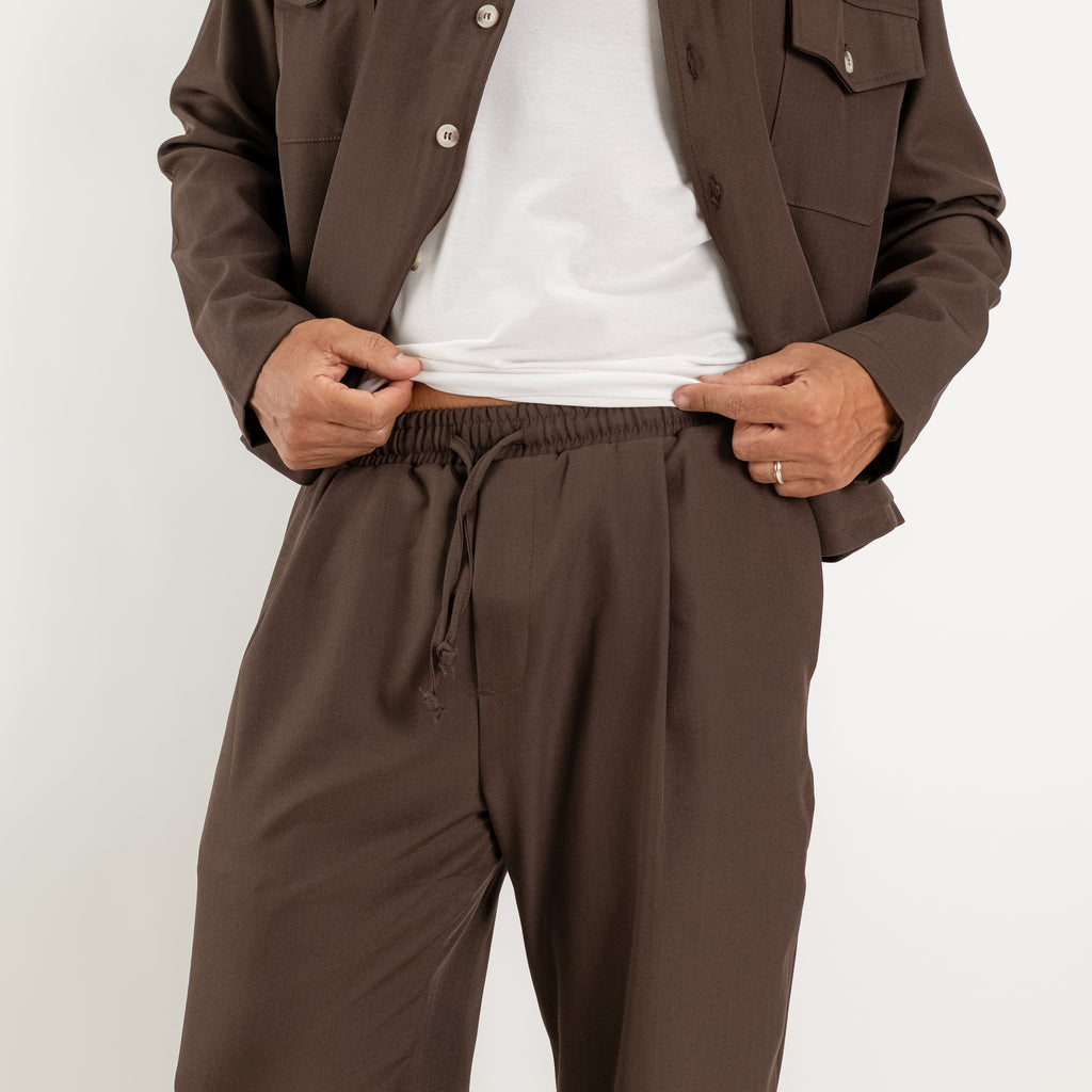 Ensemble chemisier à poches plaquées et pantalon large - Marron foncé
