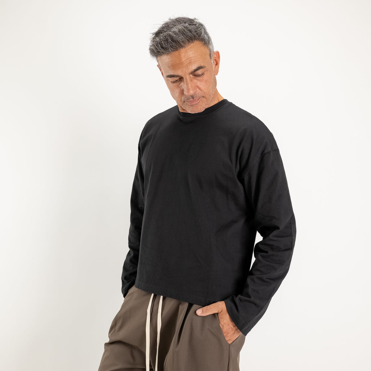 Langarm-T-Shirt in Boxy-Passform - Schwarz
