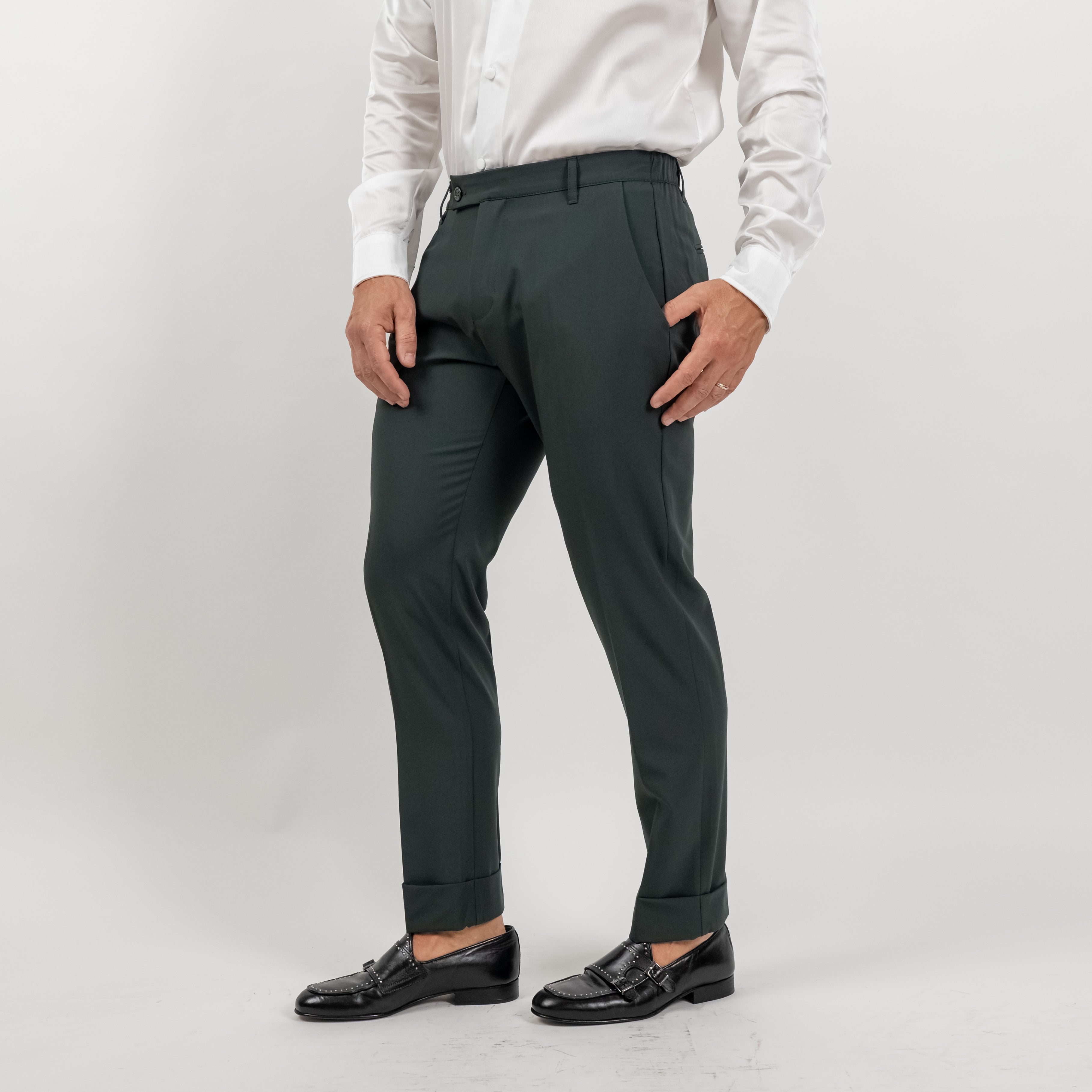 Pantalone classico con risvolto alto - Verde