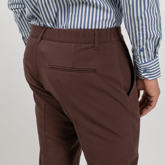 Pantalone classico con molla sul retro - Marrone