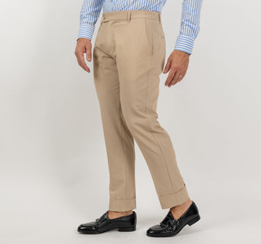 Pantalone classico con risvolto alto - Beige