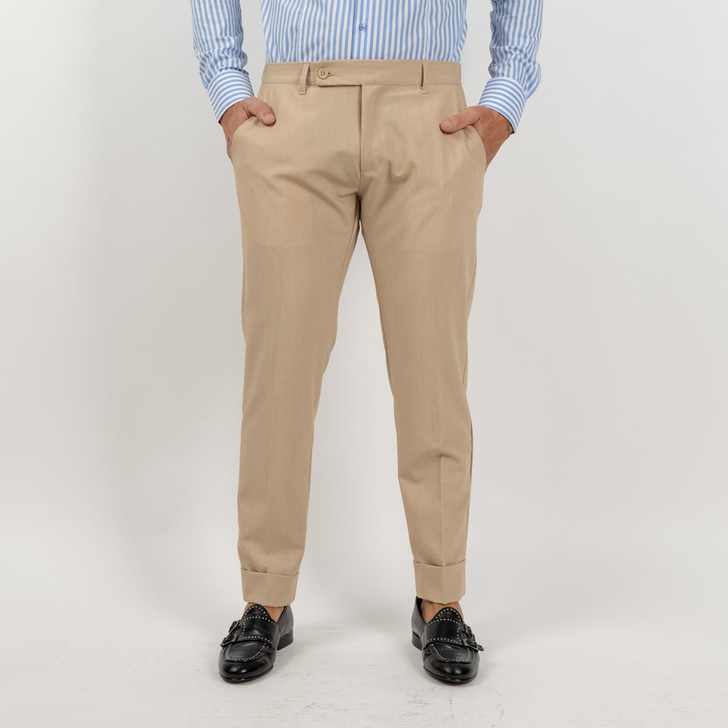 Pantalone classico con risvolto alto - Beige