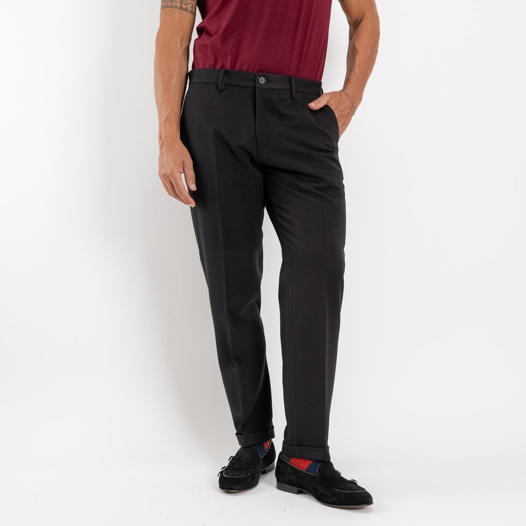 Pantalone taglio chino slim fit - Nero